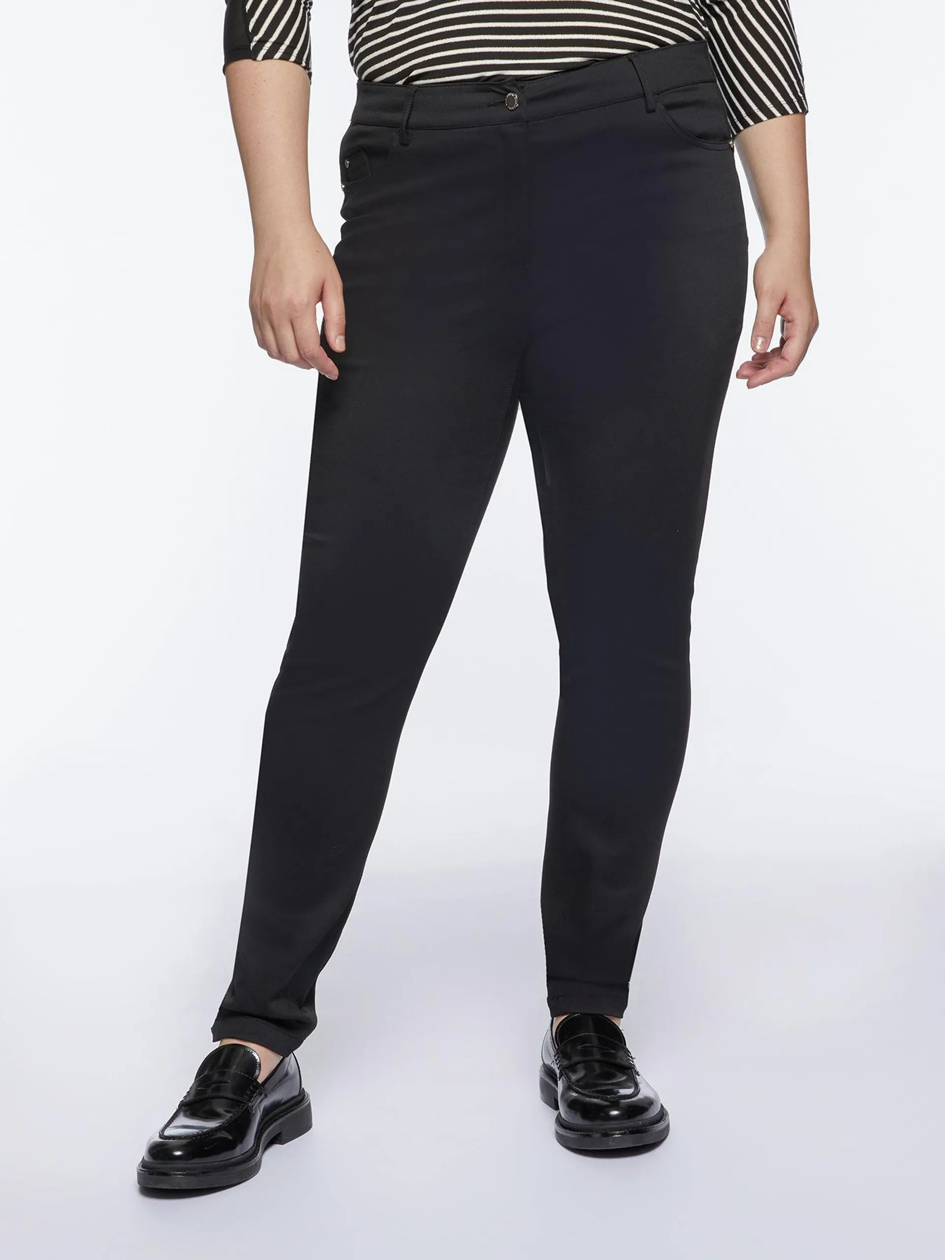 Pantaloni skinny in cotone super stretch