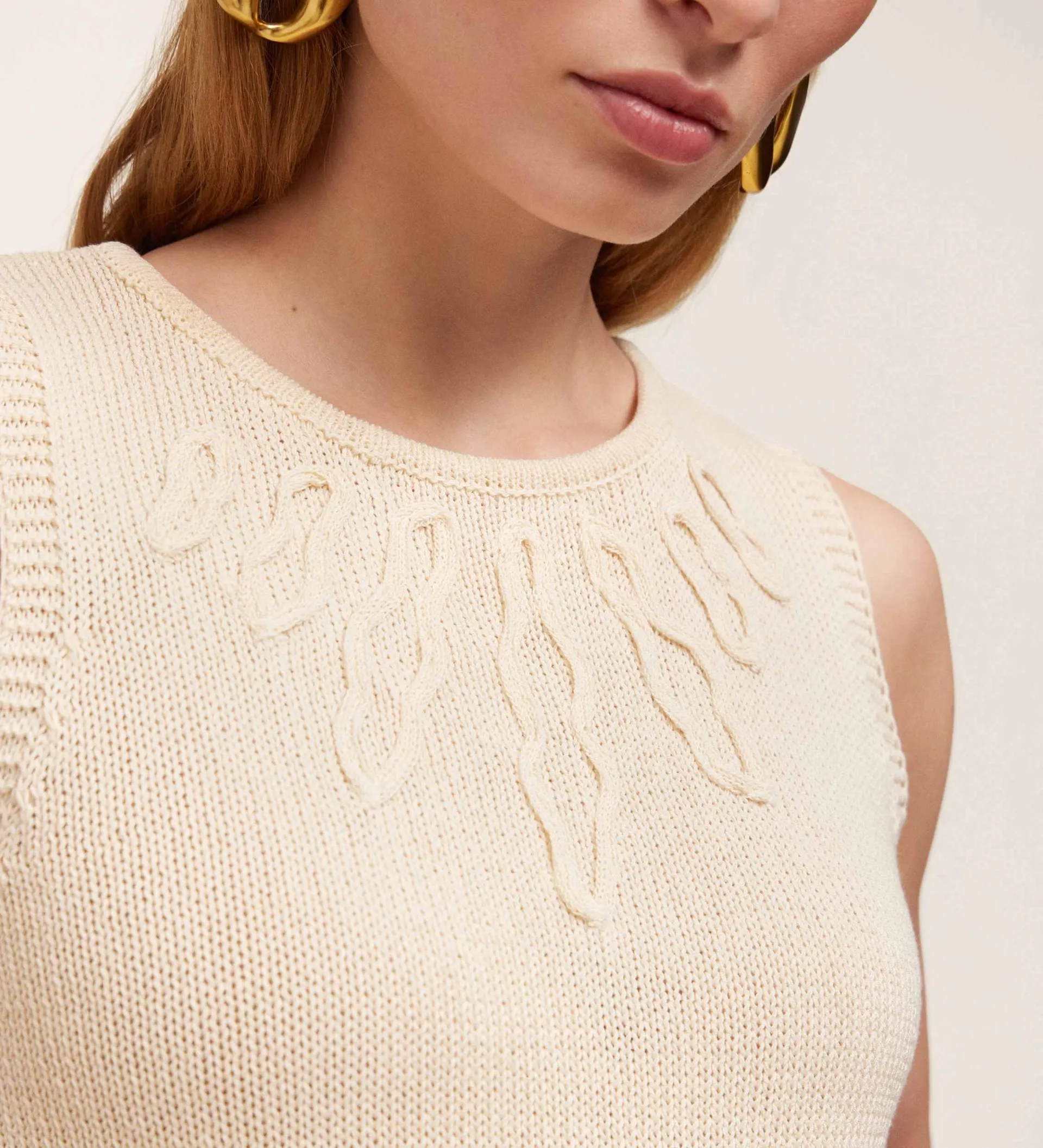 Top tricot bordado