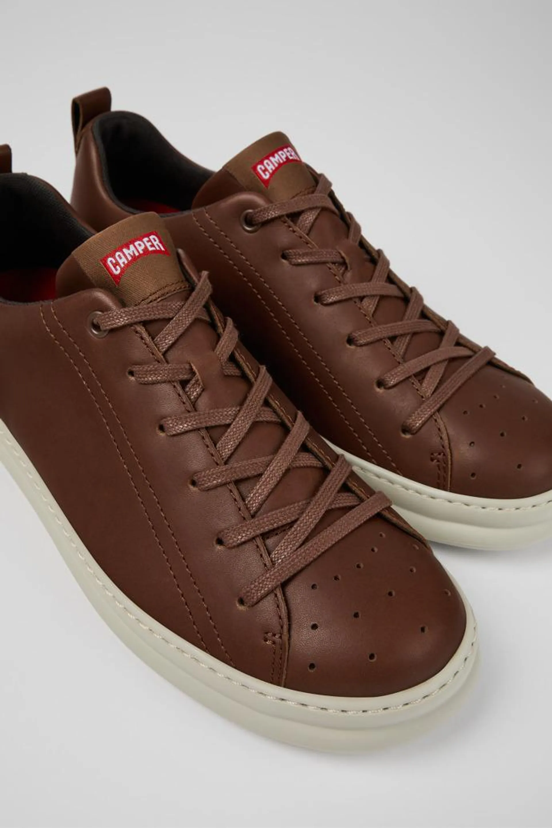 Sneakers marrones de piel para hombre