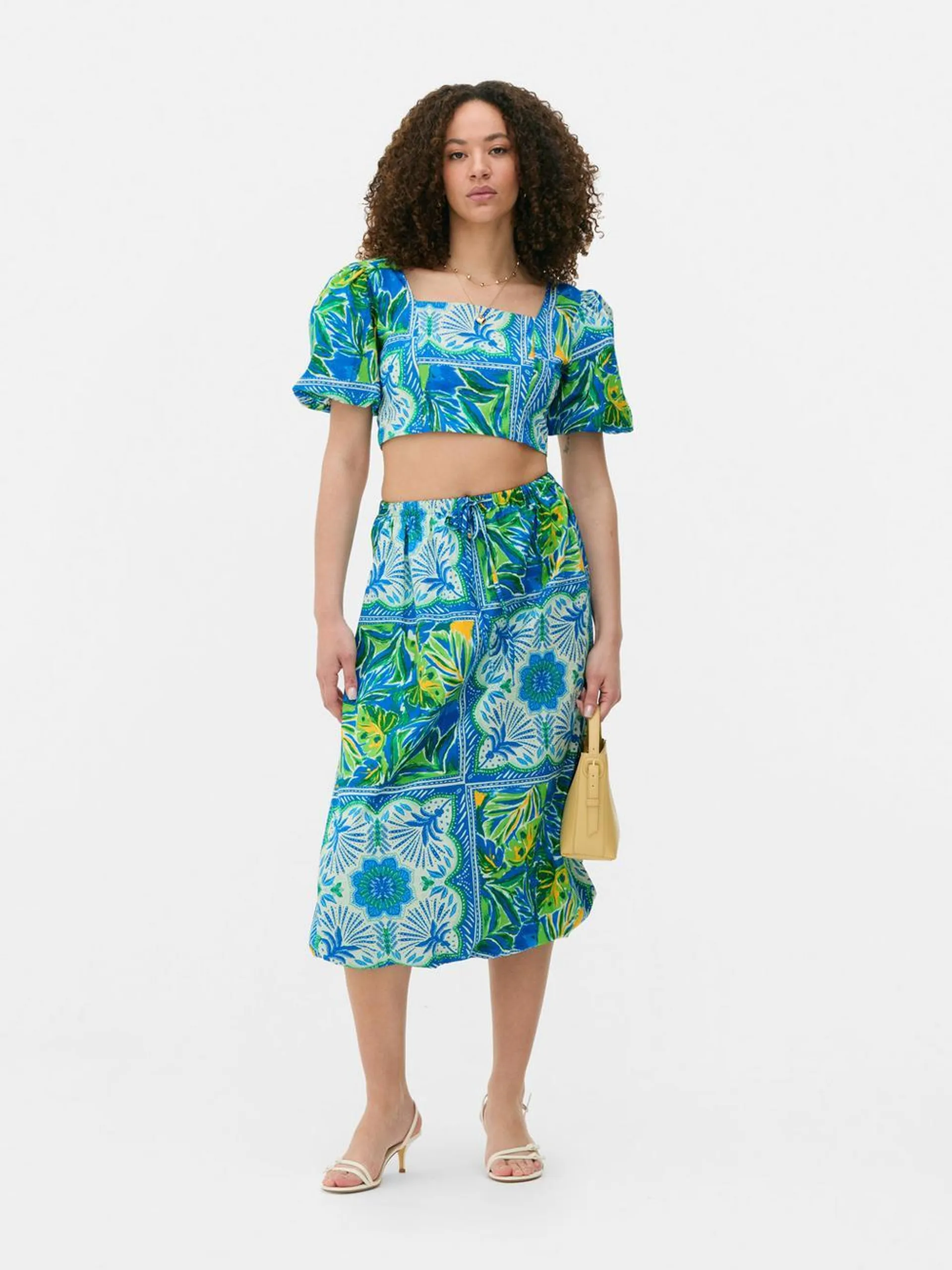 Camiseta abullonada con estampado tropical