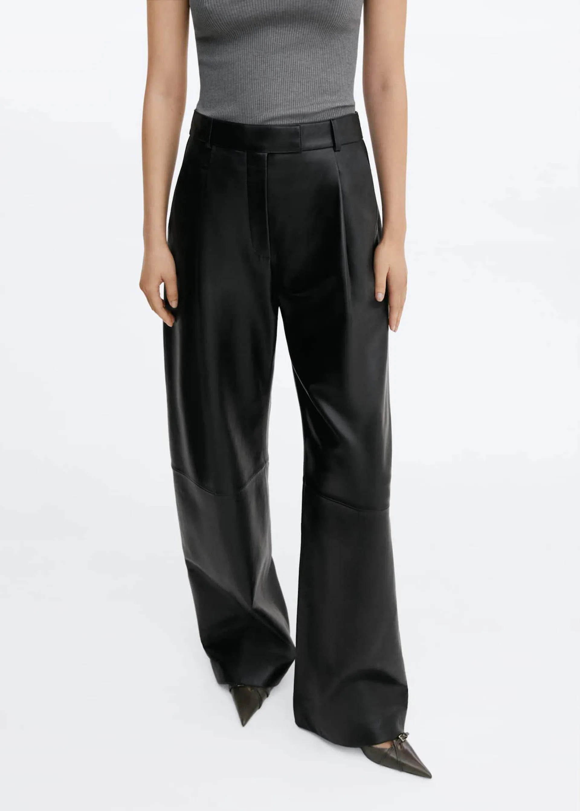 Pantalón recto piel tiro alto