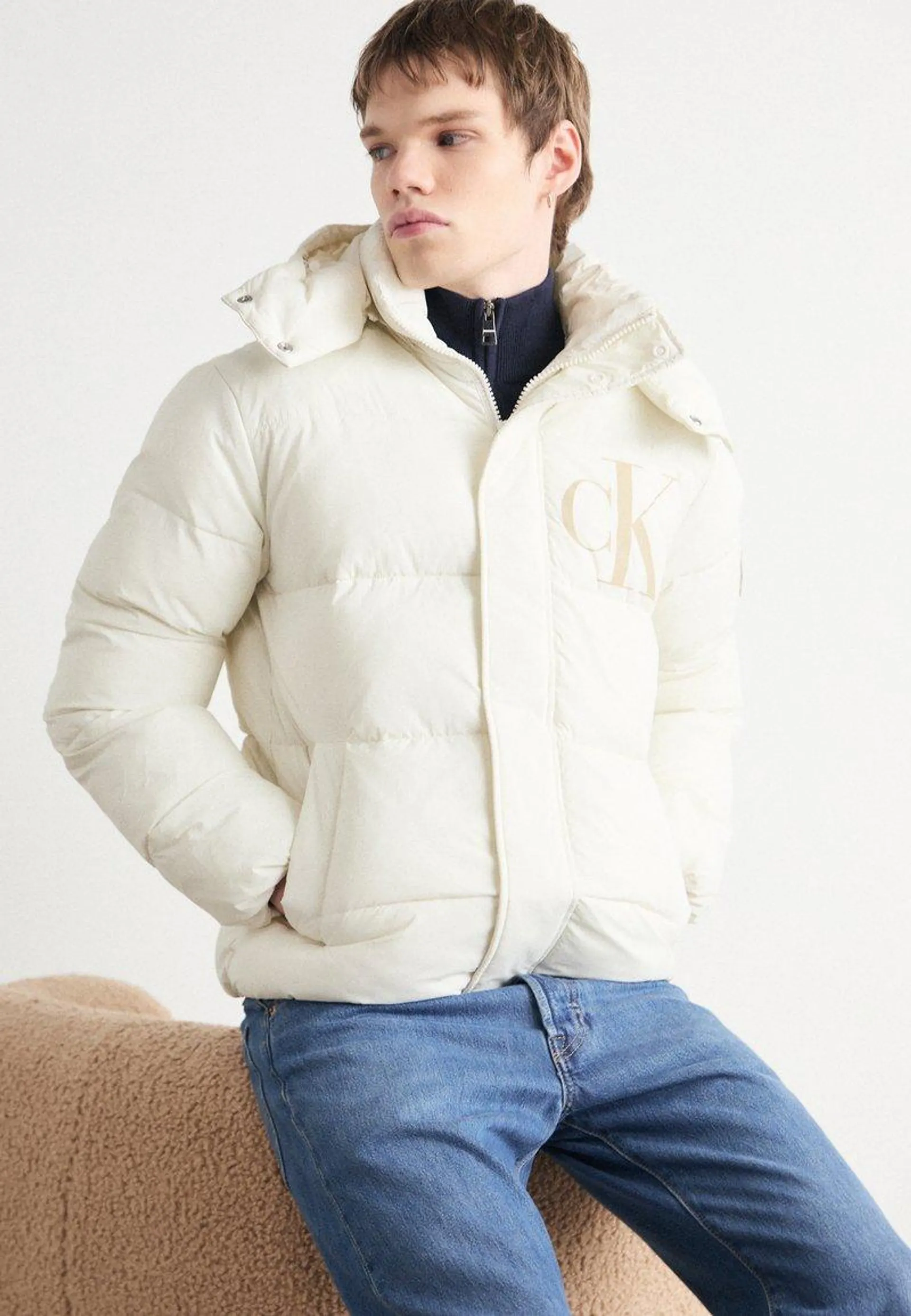 ESSENTIALS JACKET - Chaqueta de invierno - ivory