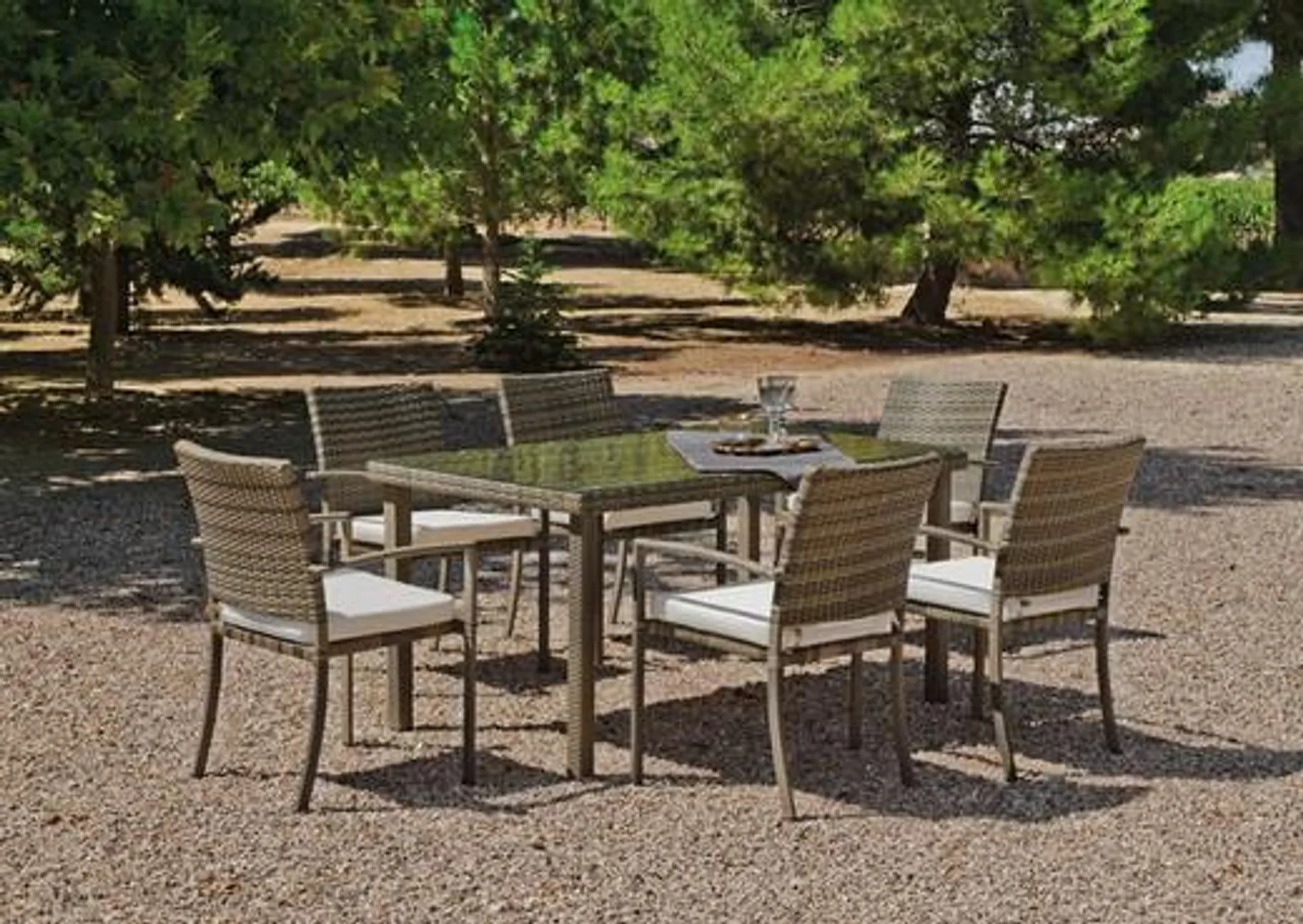 Conjunto comedor jardín de rattán ABASARI