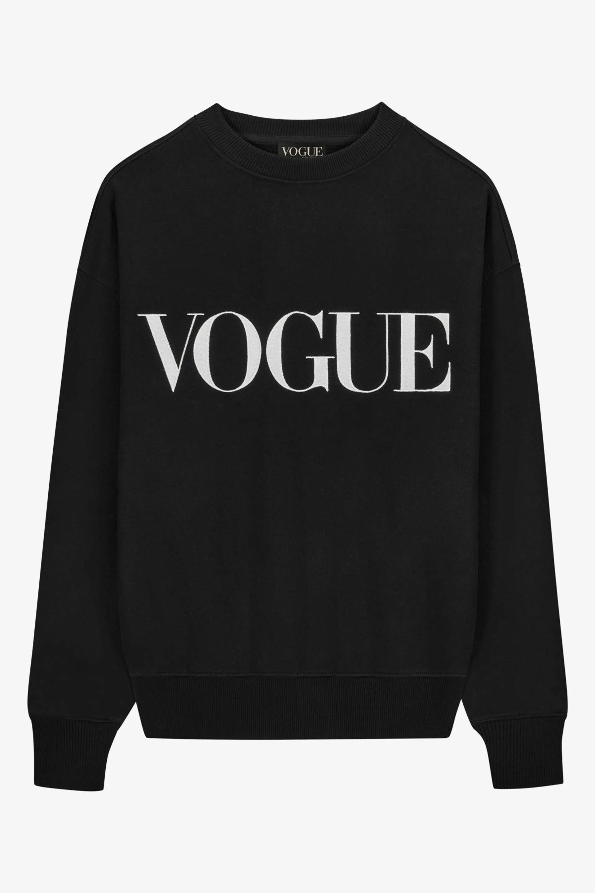 Sudadera VOGUE negra con logo bordado en crema