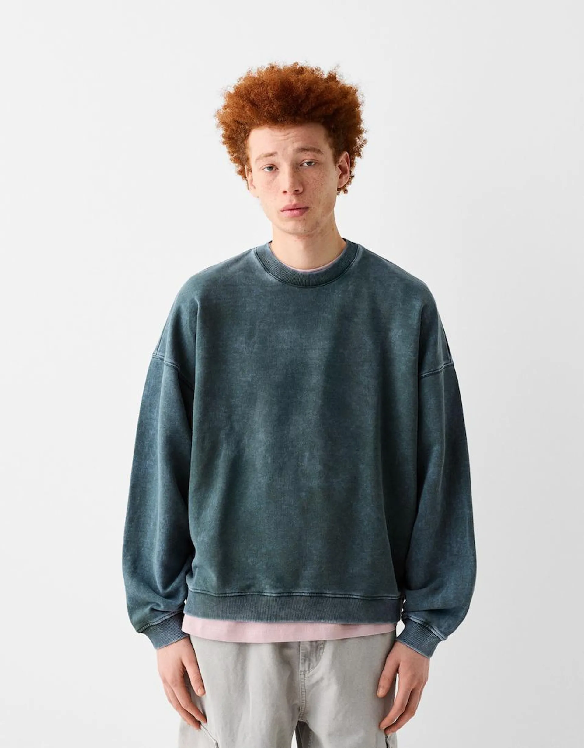 Washed-effect sweatshirt