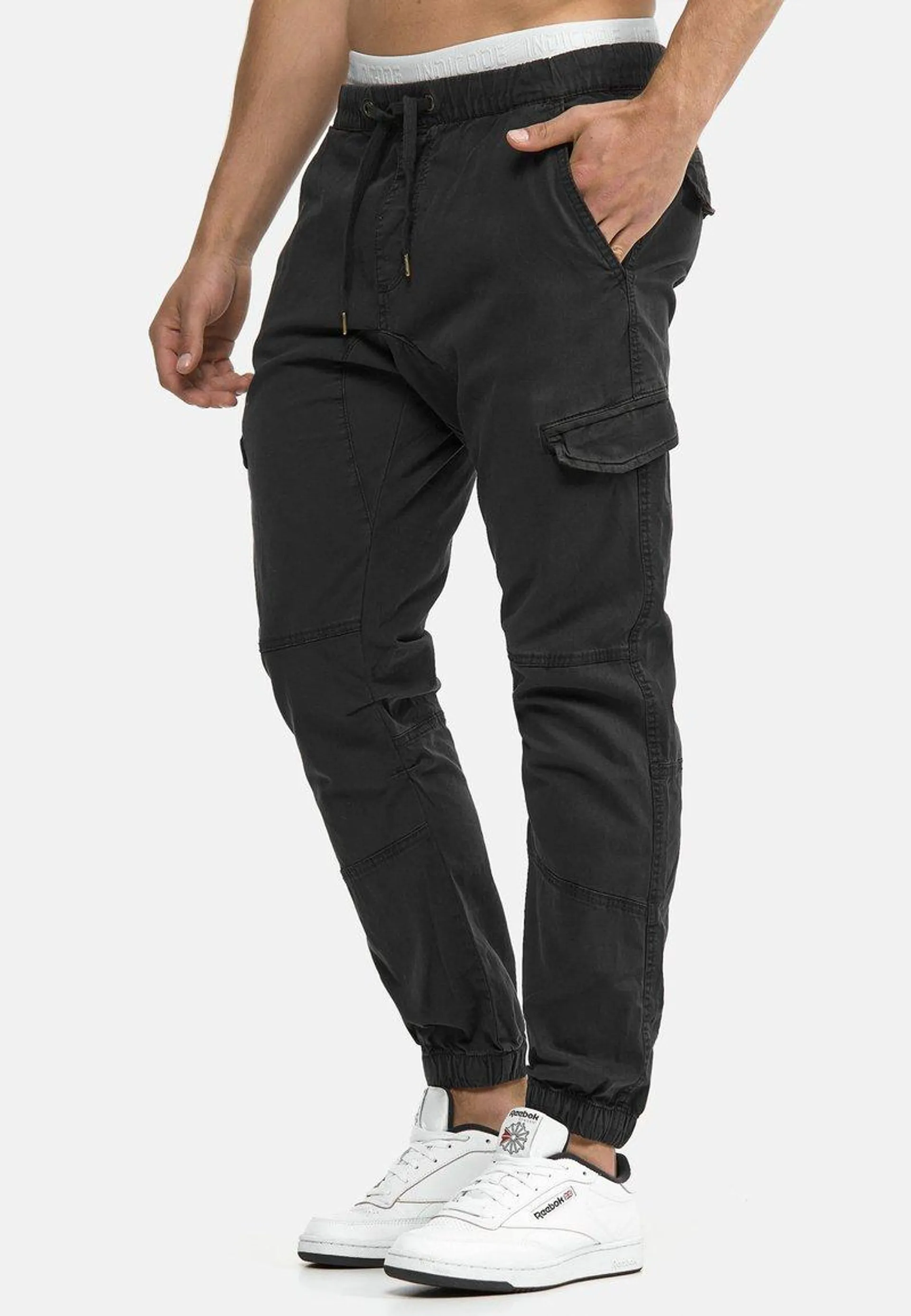 LEVI - Pantalones cargo - black