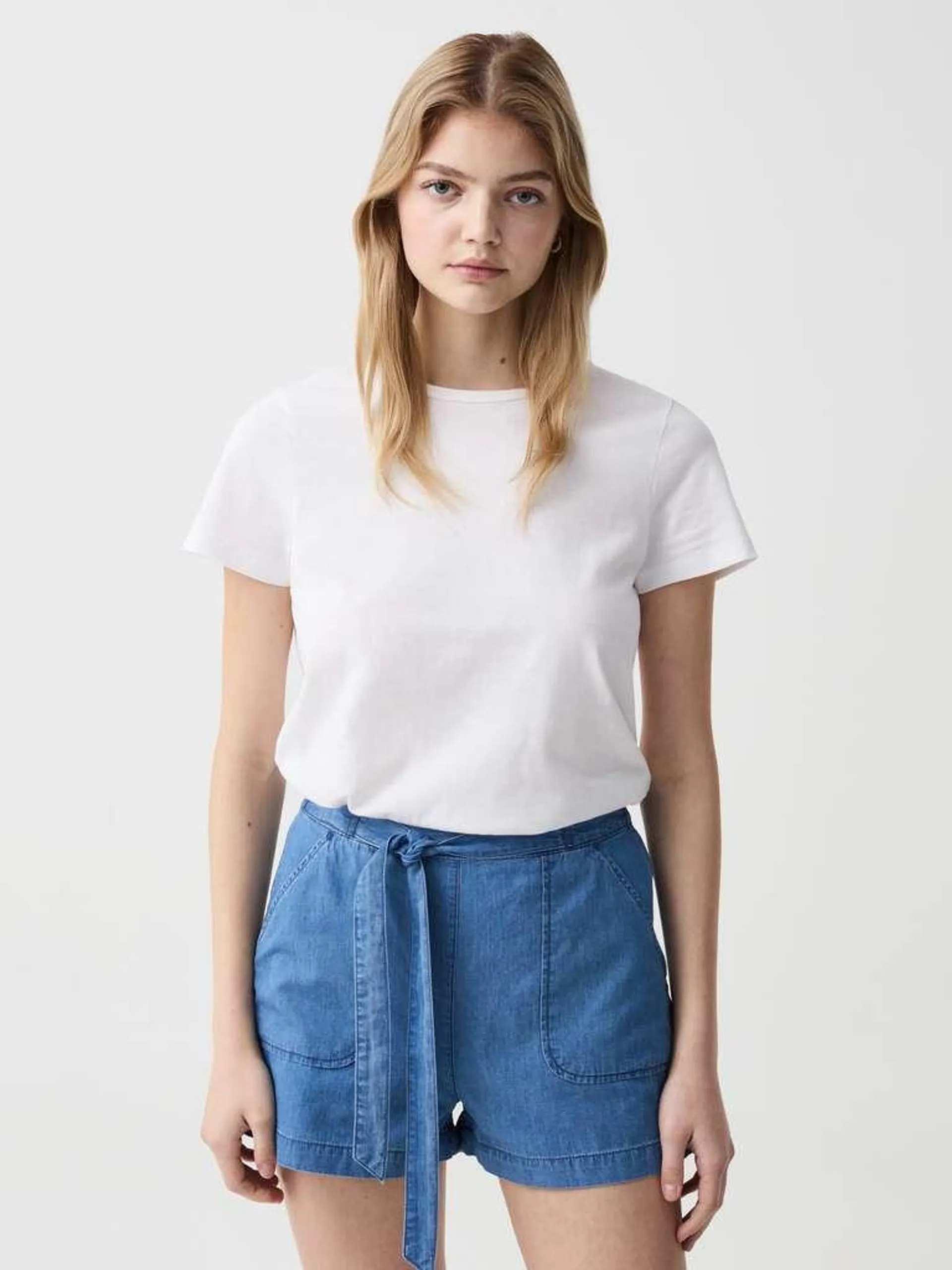 Denim Fluid denim shorts with belt