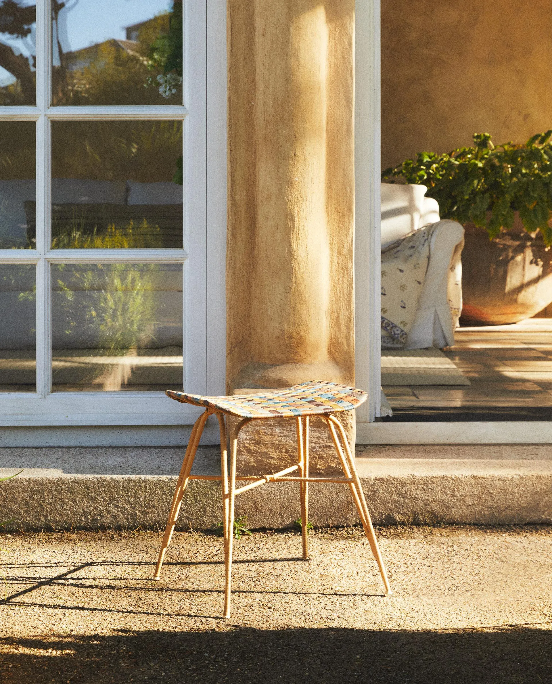 MULTICOLOURED RATTAN STOOL