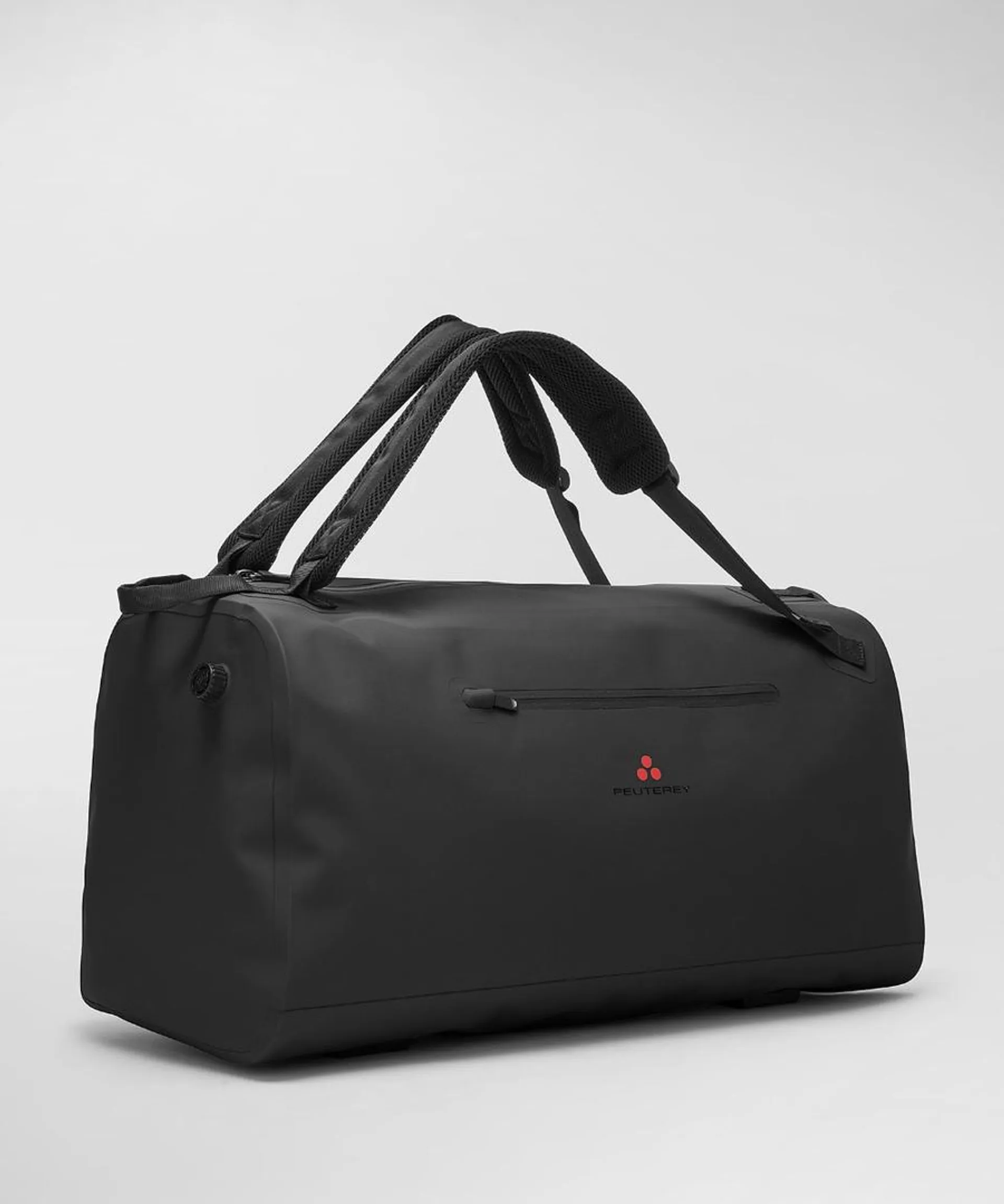70L travel bag with space-saver valve