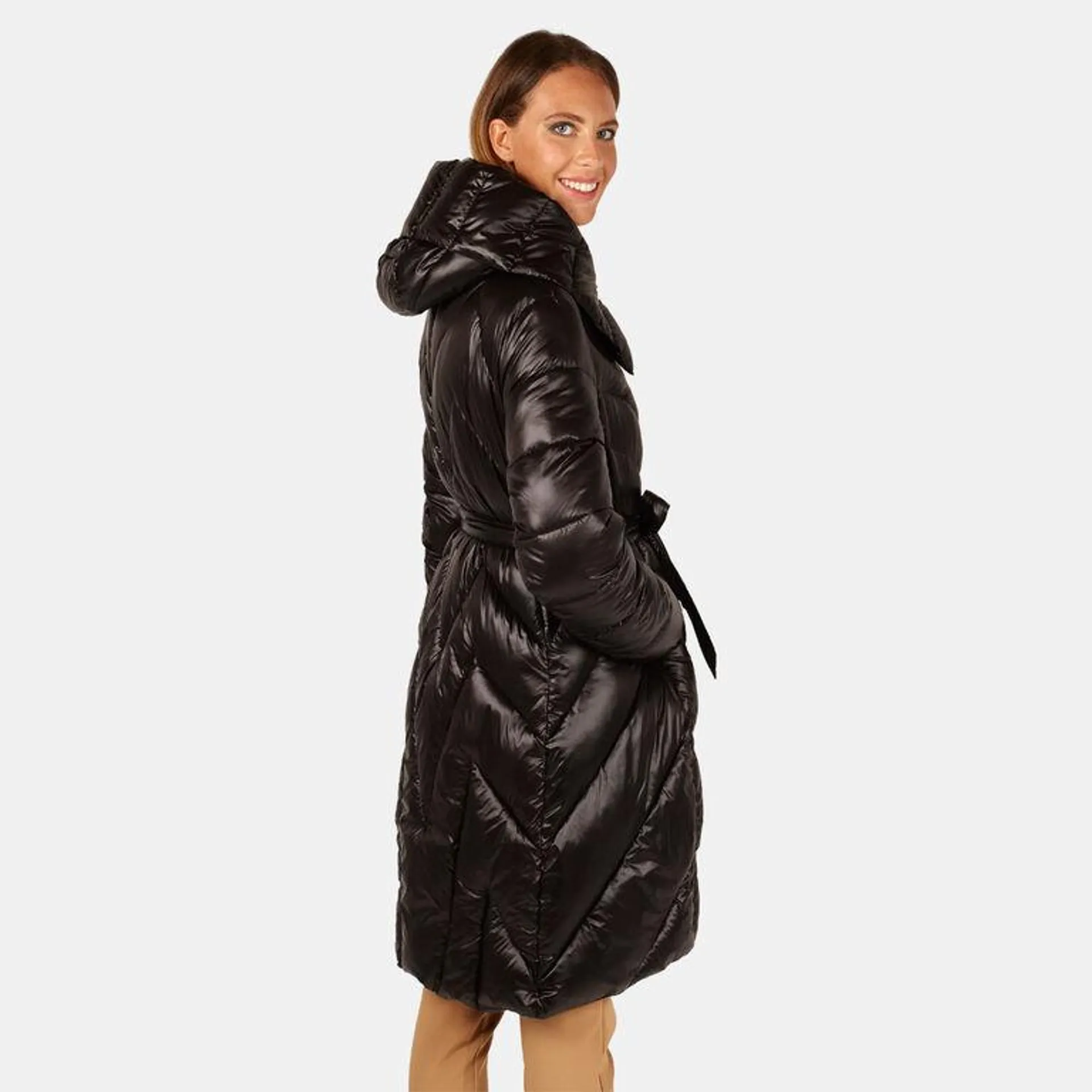 Abrigo largo de mujer acolchado con capucha