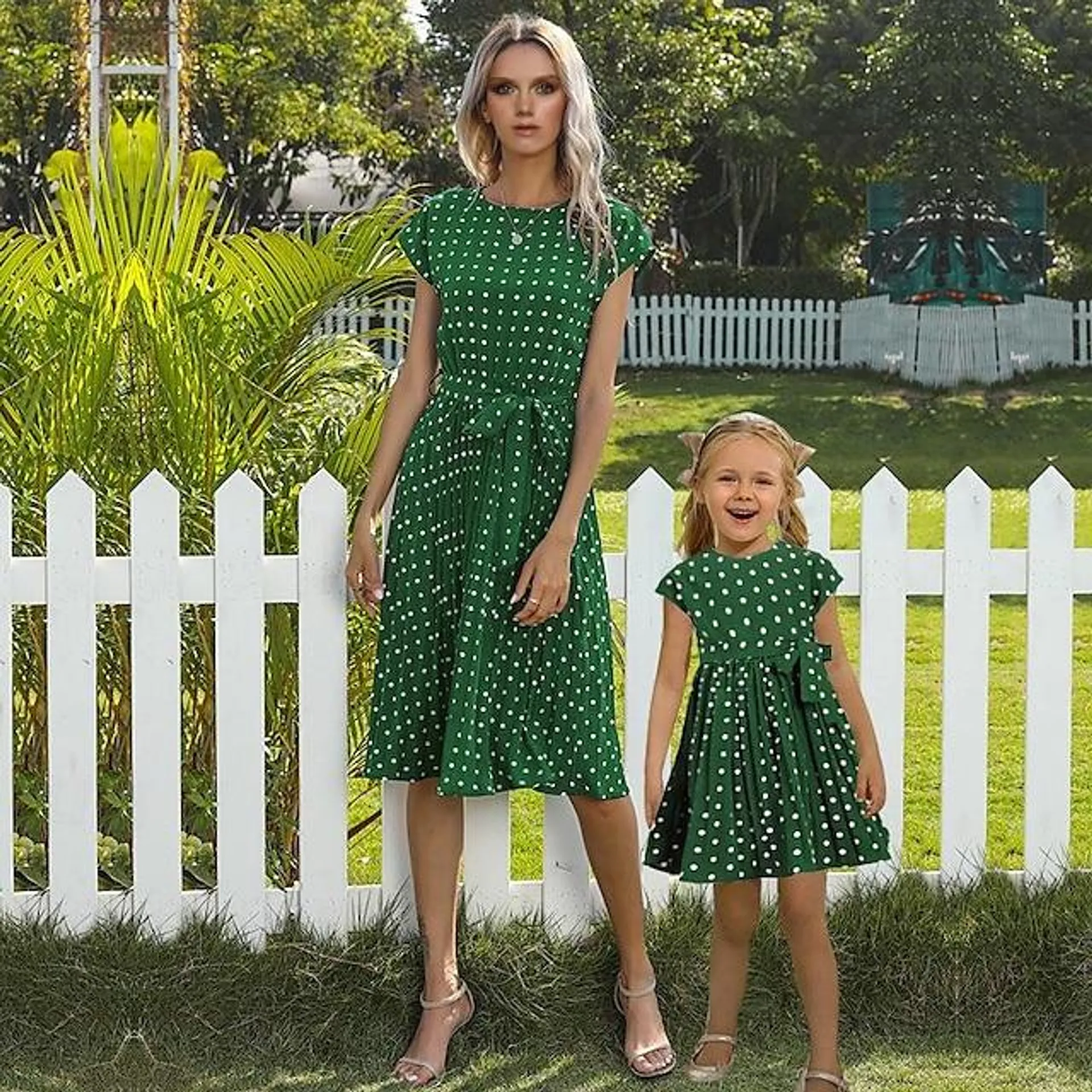 Vestidos de verano para mamá y yo, vestido de lunares para madre-hija, vestido para padres e hijos, ropa de moda de ocio para vacaciones