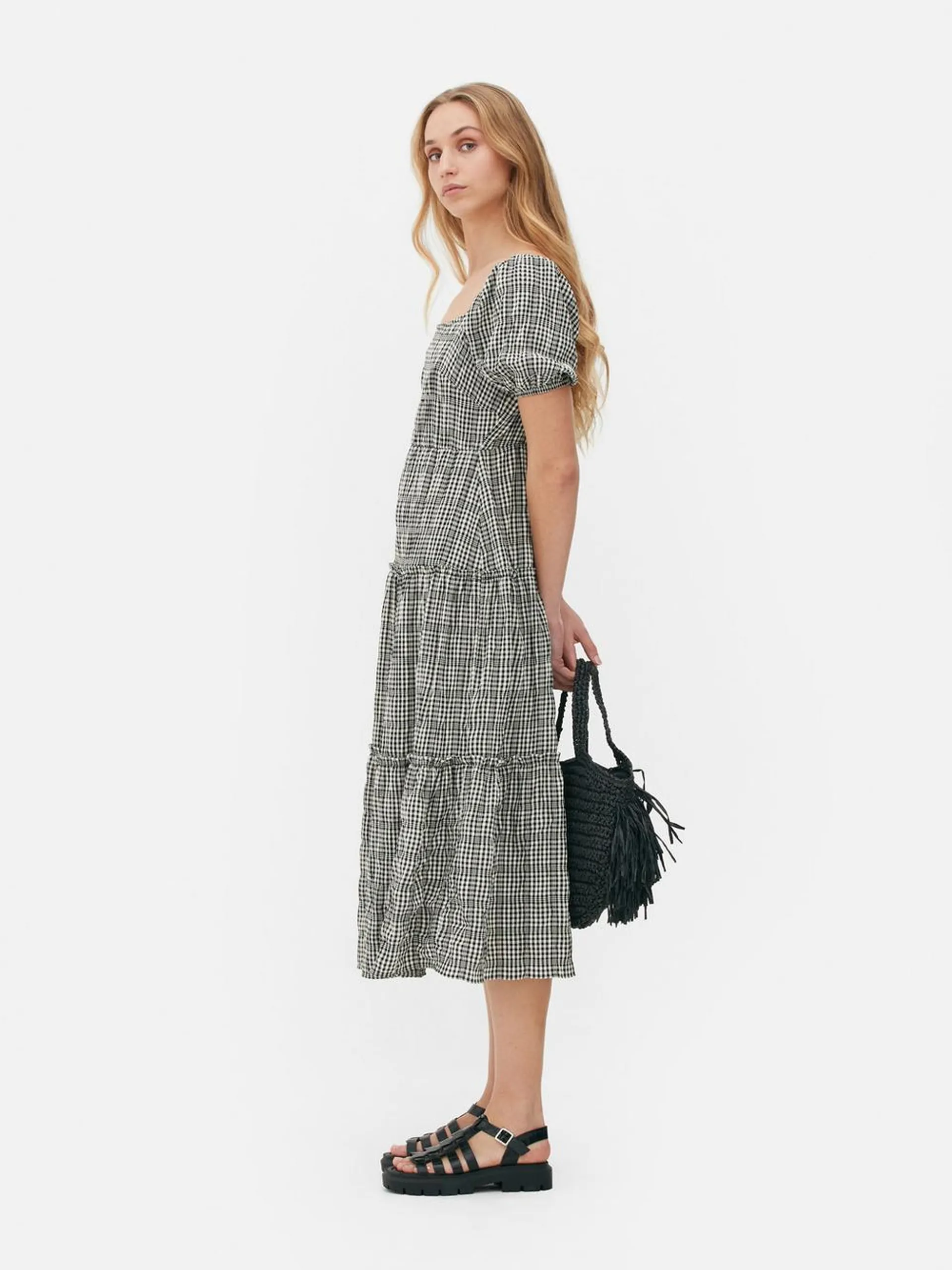 Vestido midi de cuadros vichy con capas