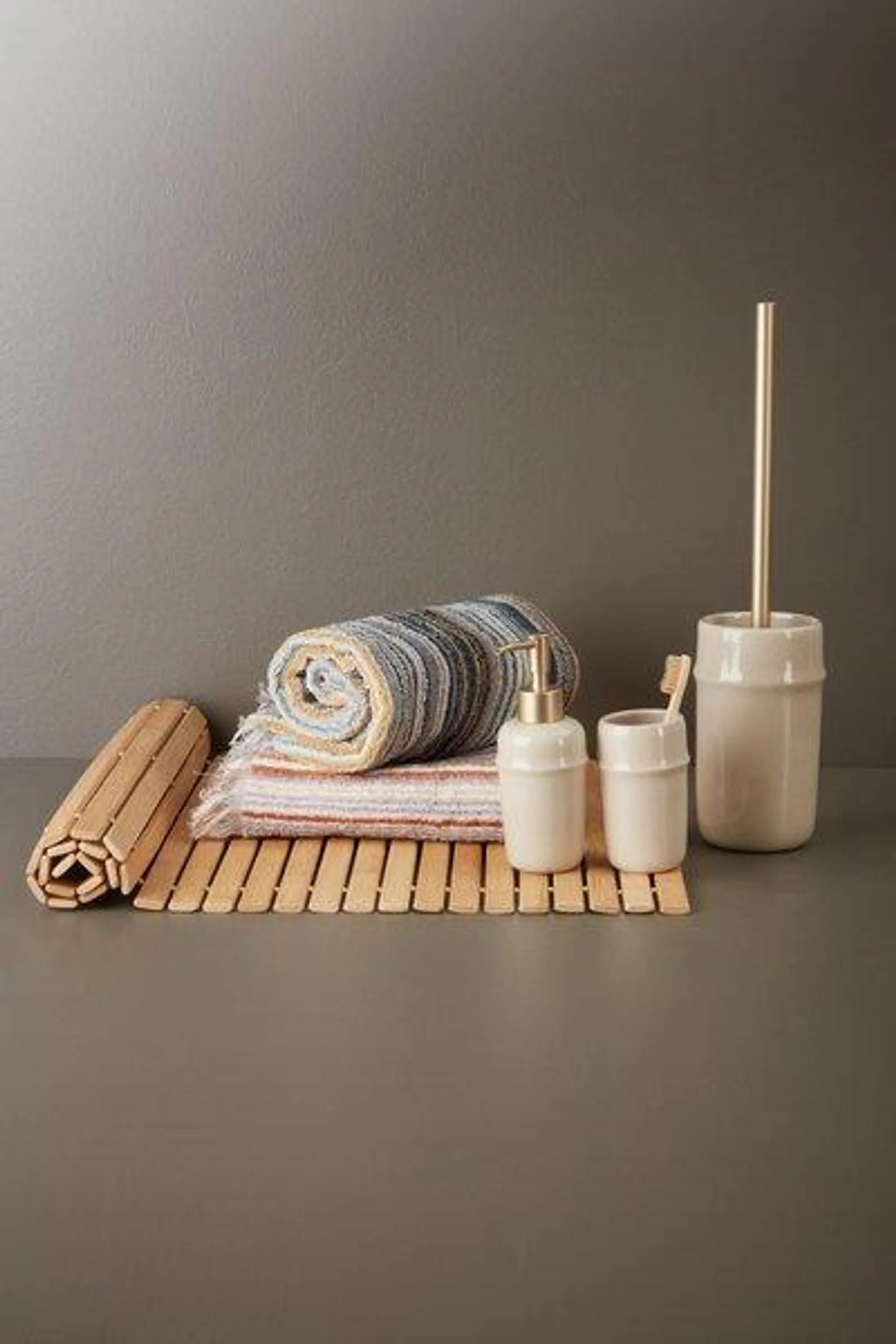 Toothbrush holder BOLIDEN beige