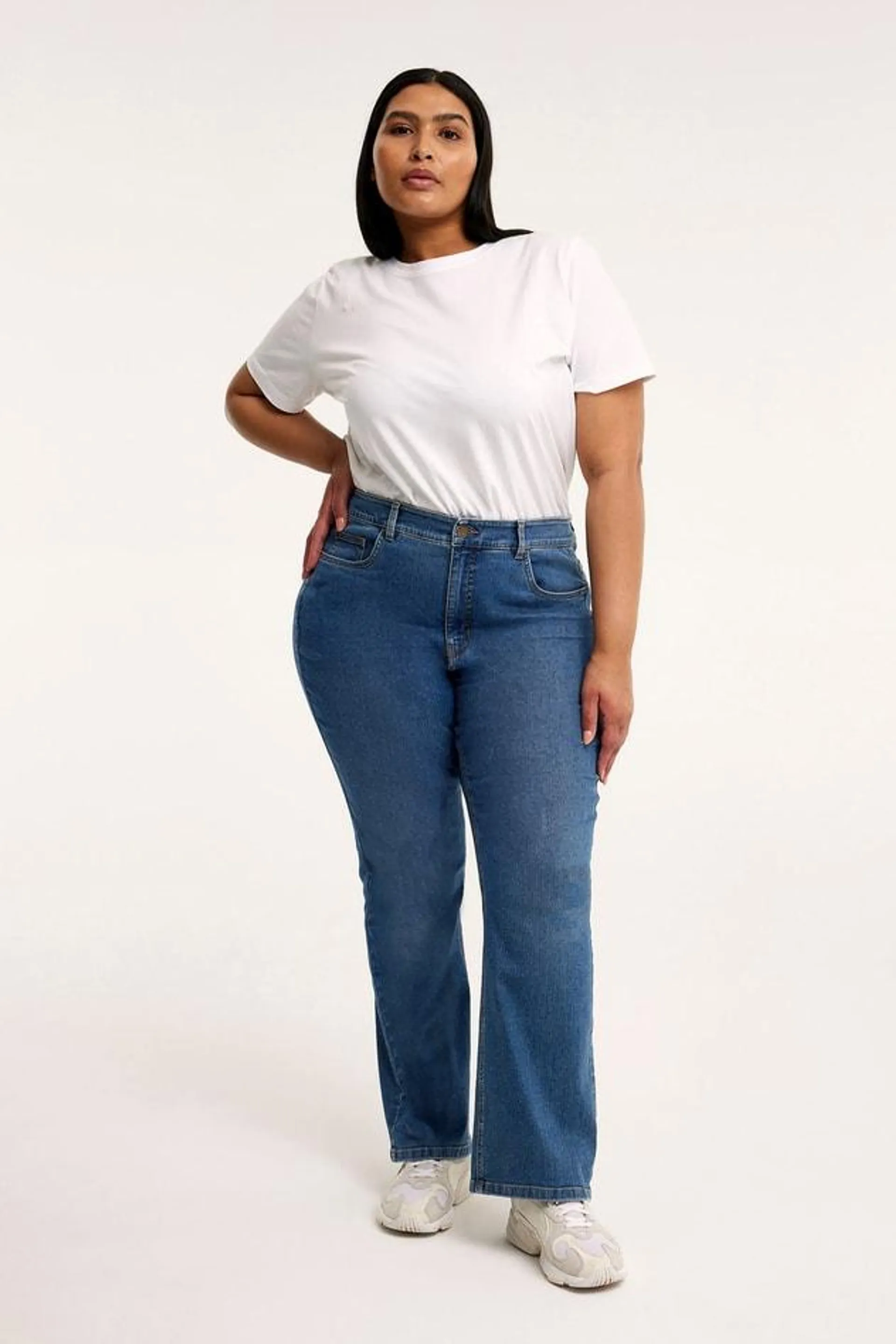 April bootcut jeans