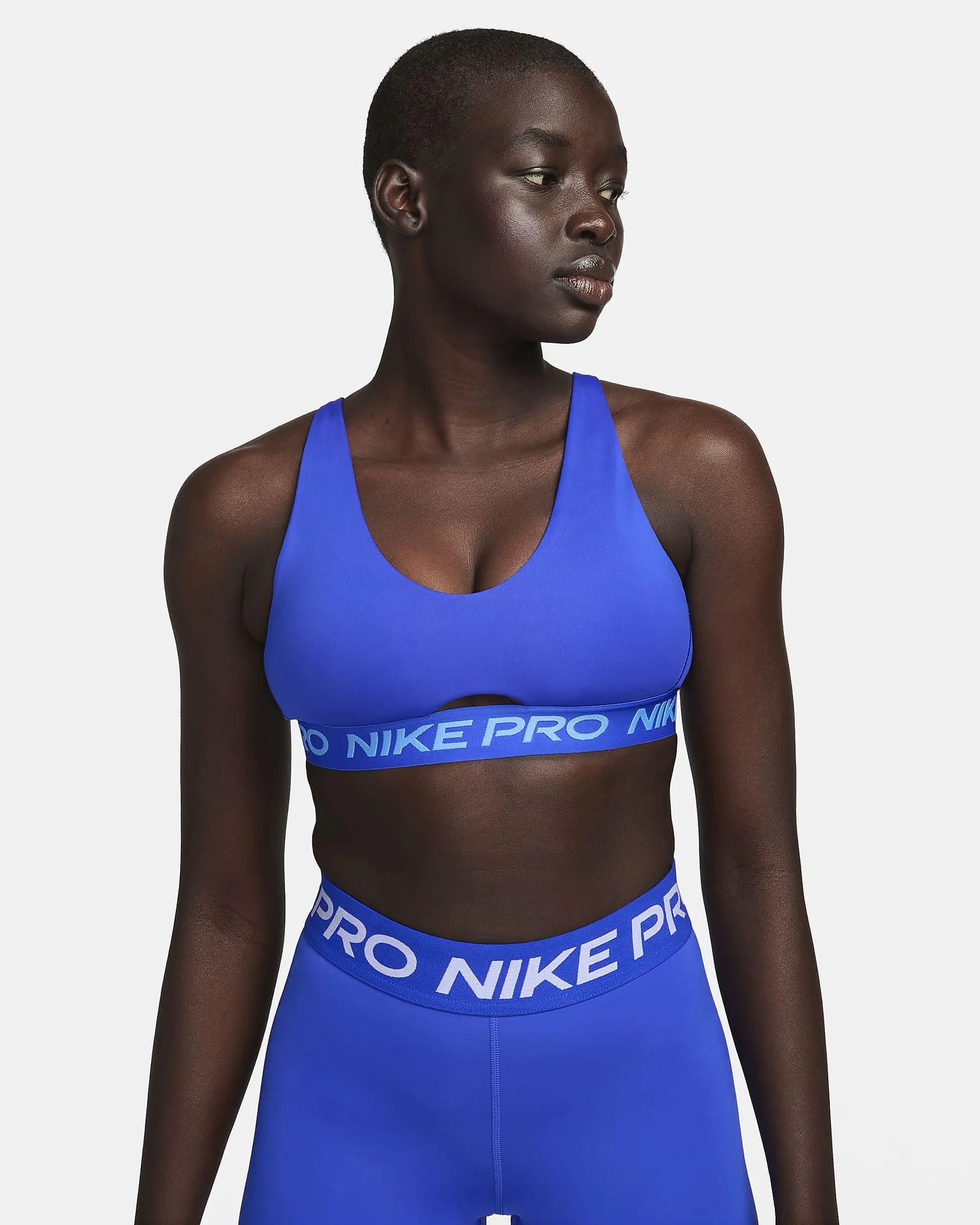 Nike Pro Indy Plunge