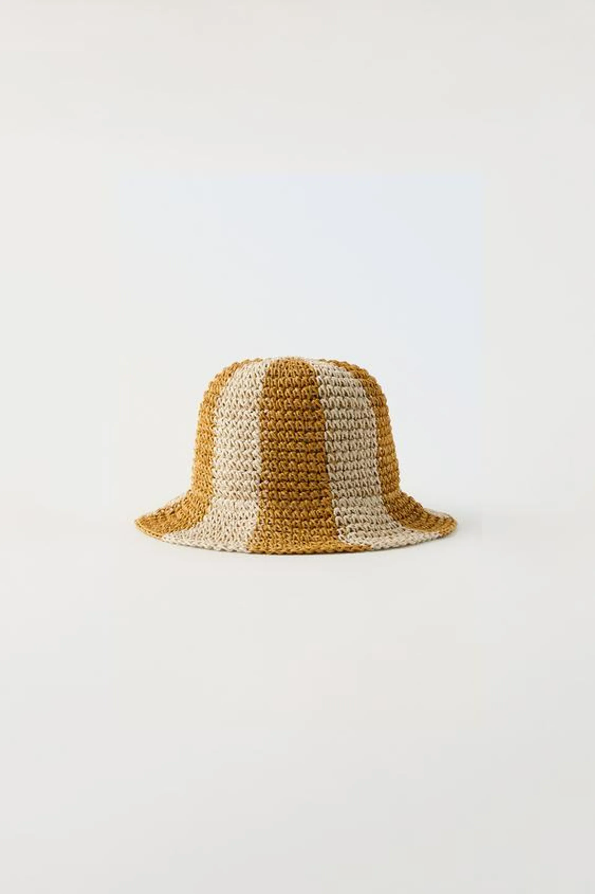 STRIPED BUCKET HAT