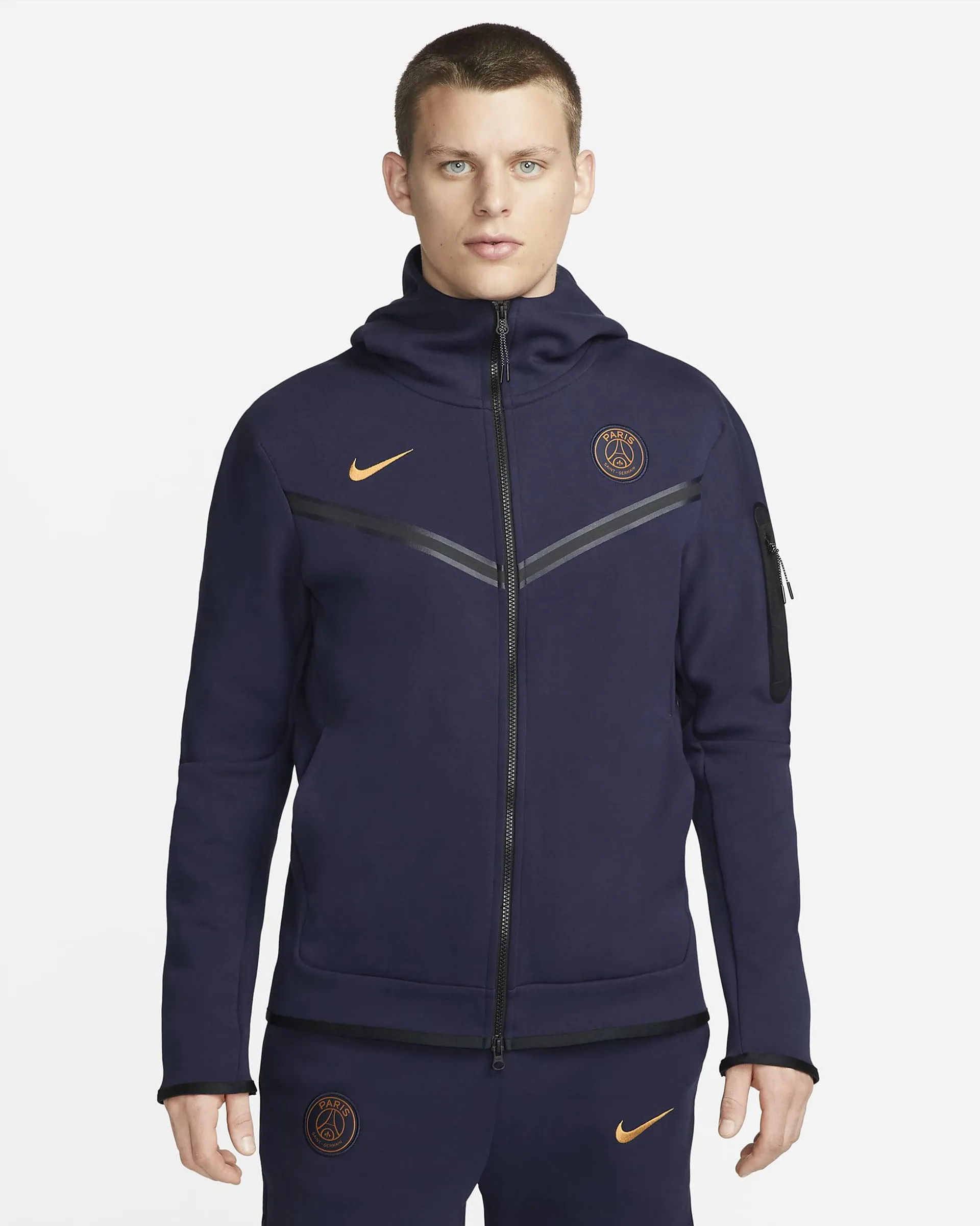 Paris Saint-Germain Tech Fleece Windrunner