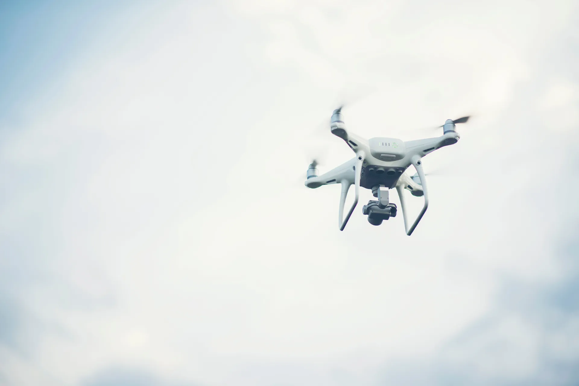 Experiencia dron: cómo elegir tu amigo volador perfecto