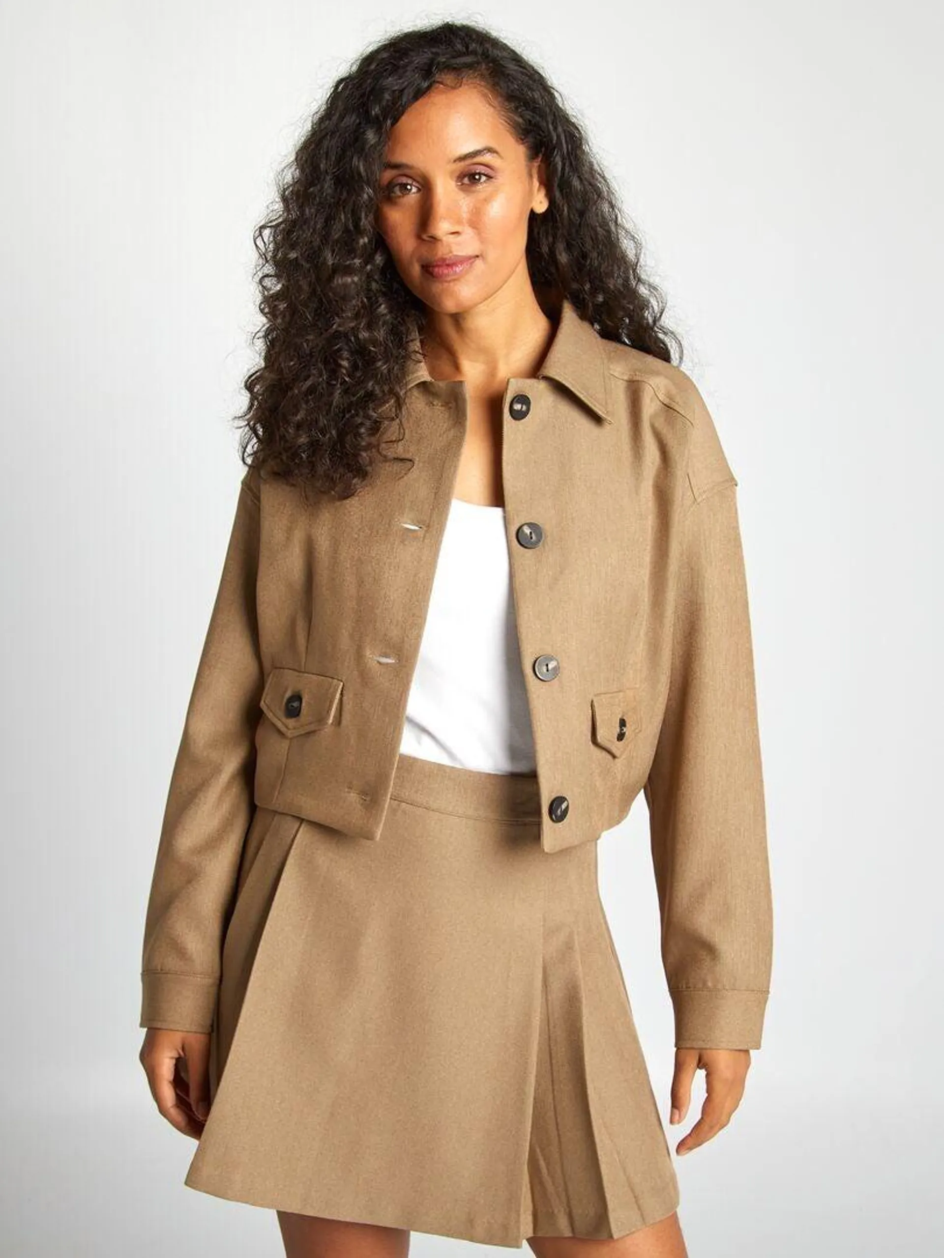 Veste courte à boutons - Beige