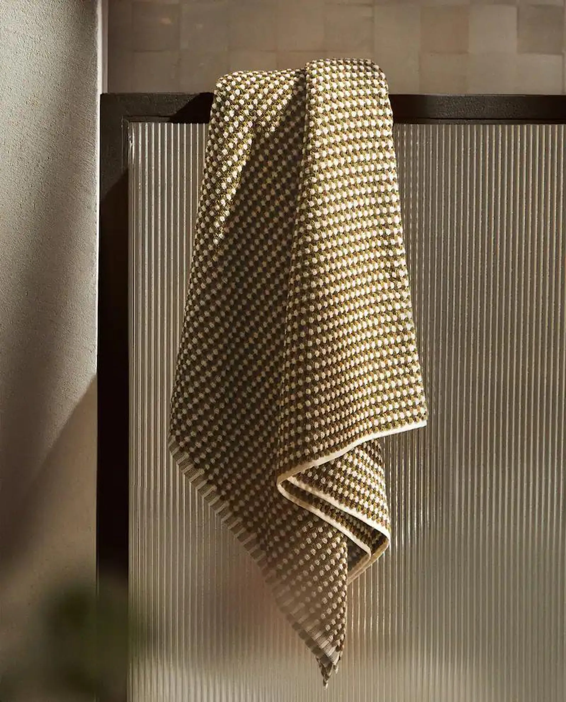 JACQUARD COTTON TOWEL