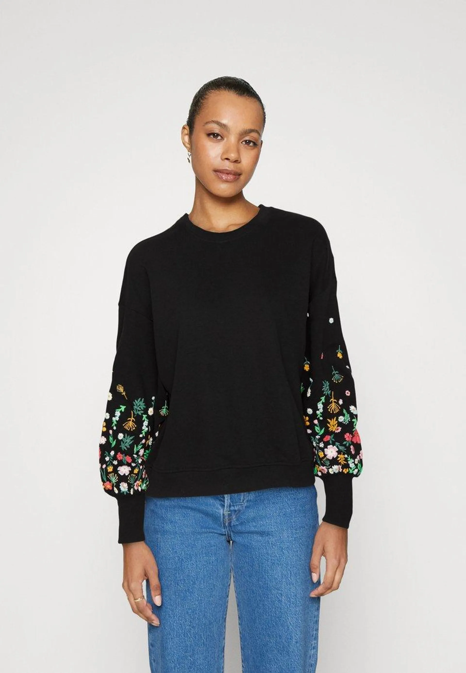 ONLBROOKE O NECK FLOWER - Sweatshirt - black