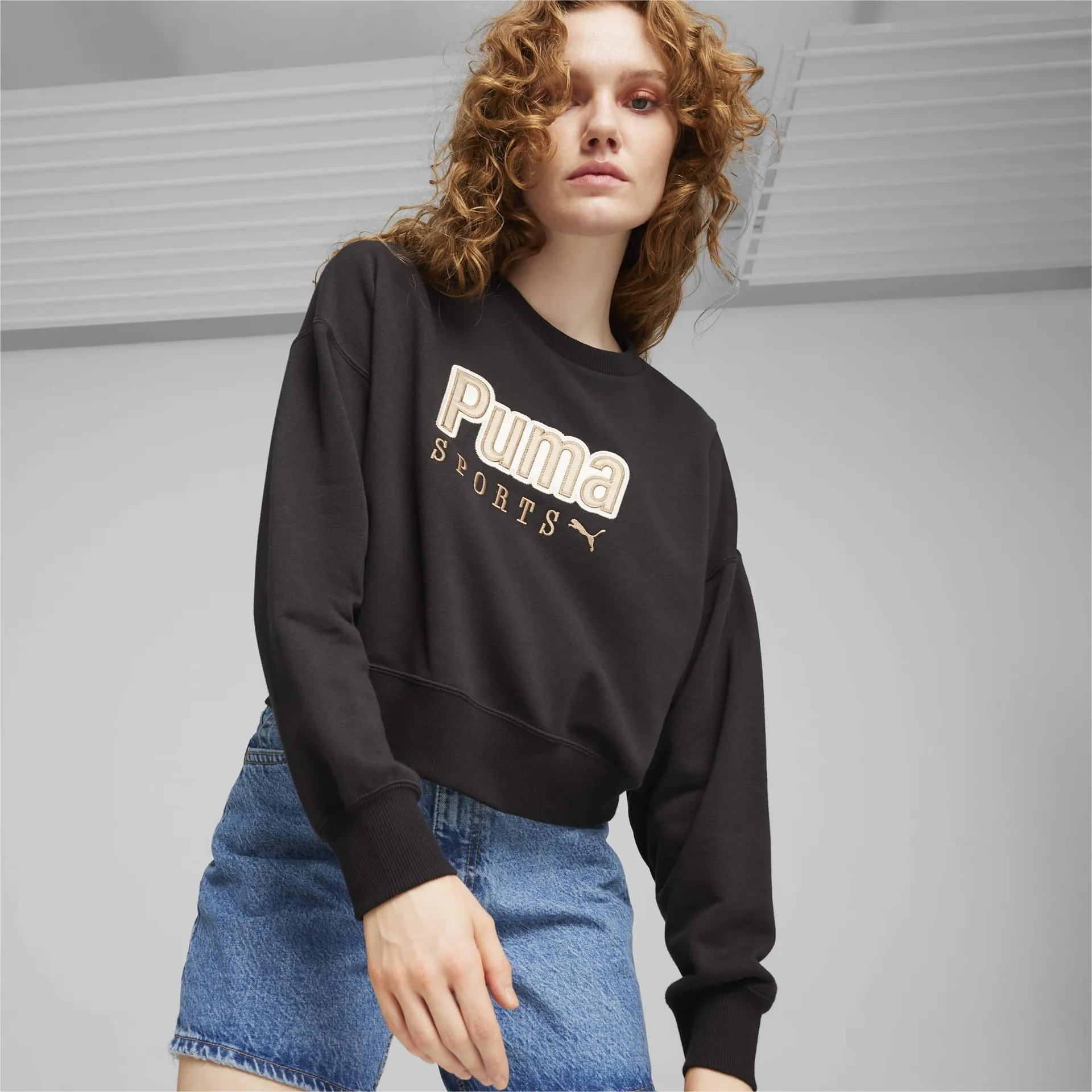 PUMA TEAM Women's Oversized Crew