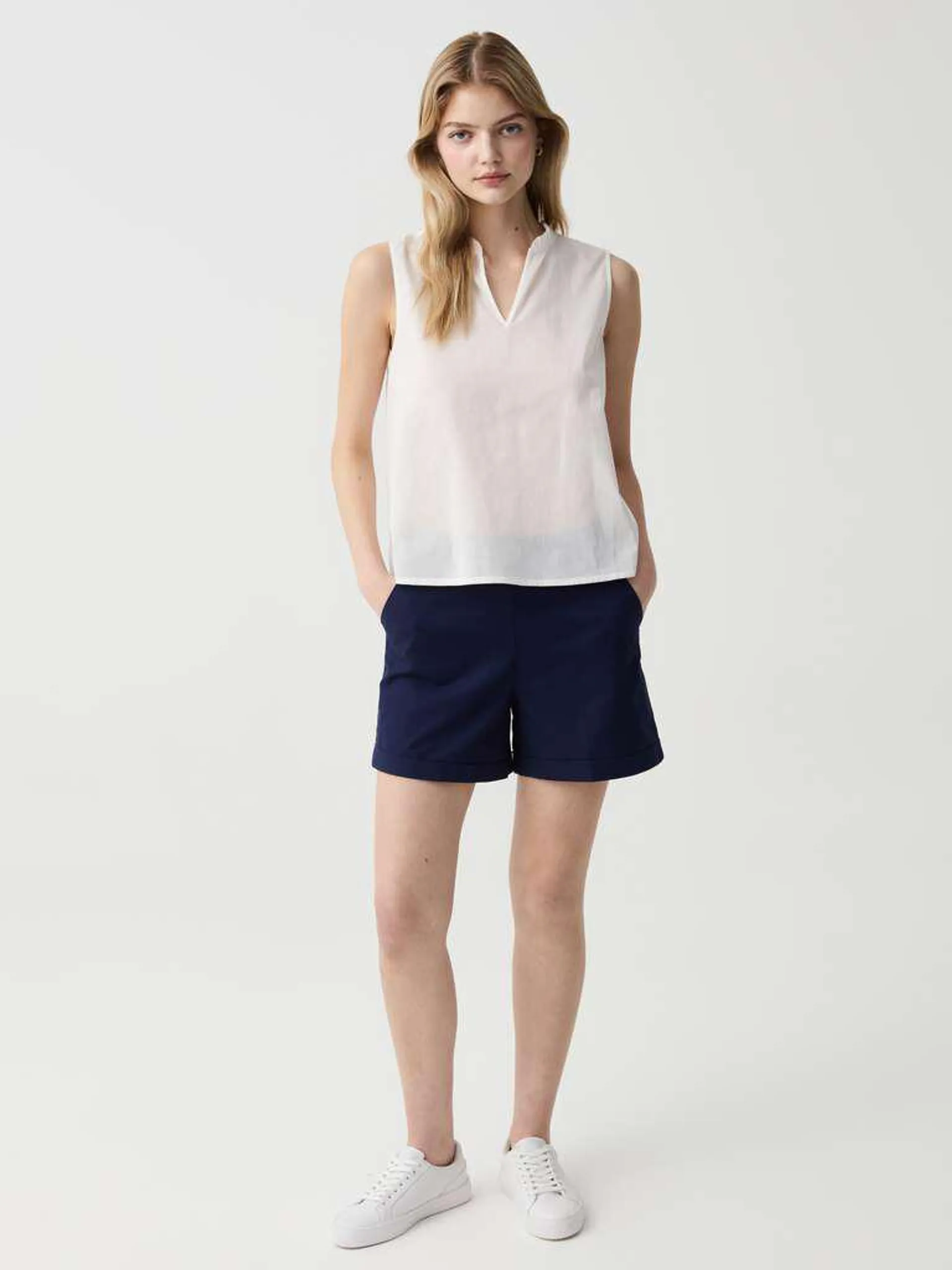 Navy Blue Stretch cotton shorts with turn-ups