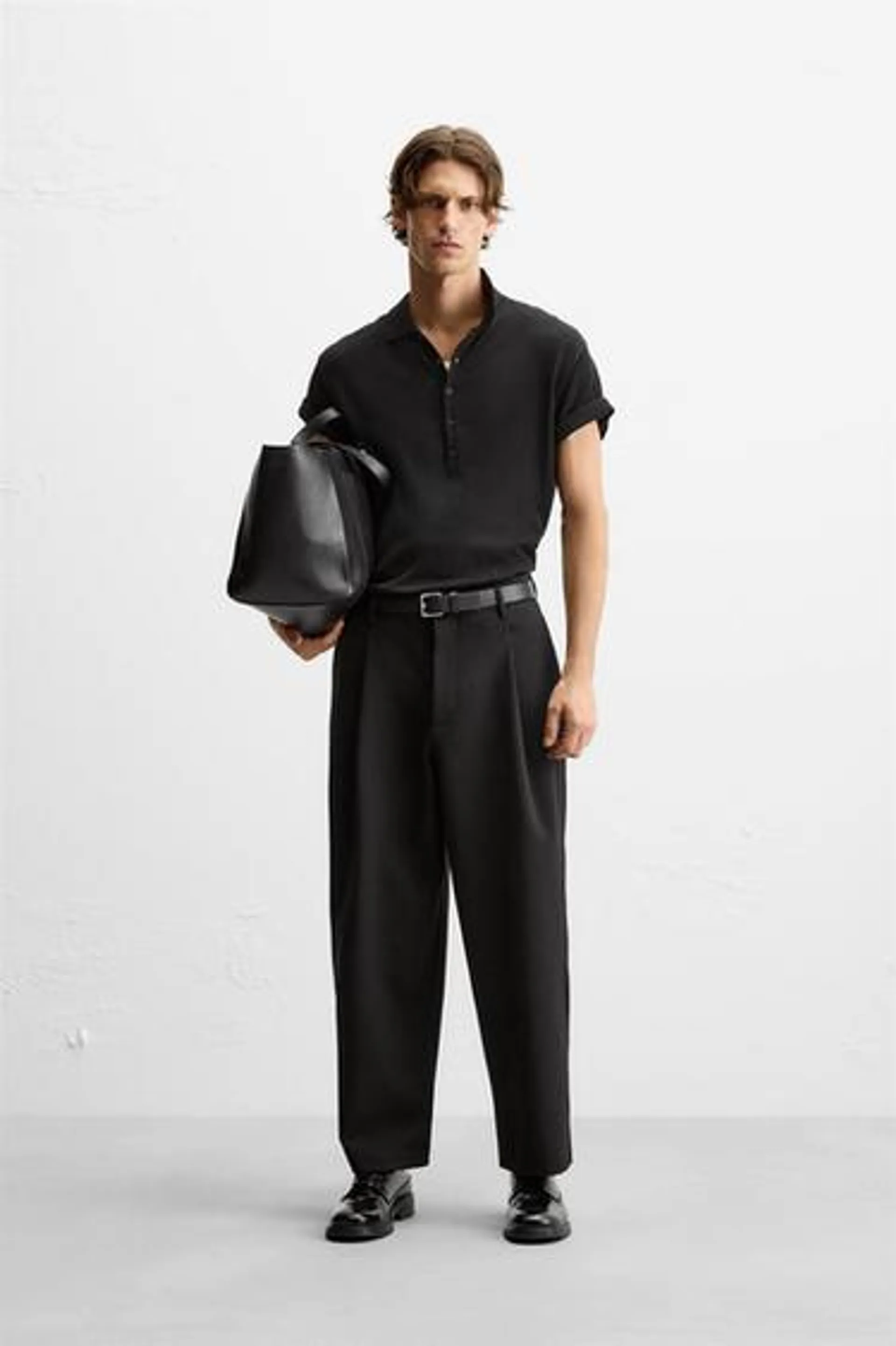 PANTALON COUPE DÉCONTRACTÉE À PLIS