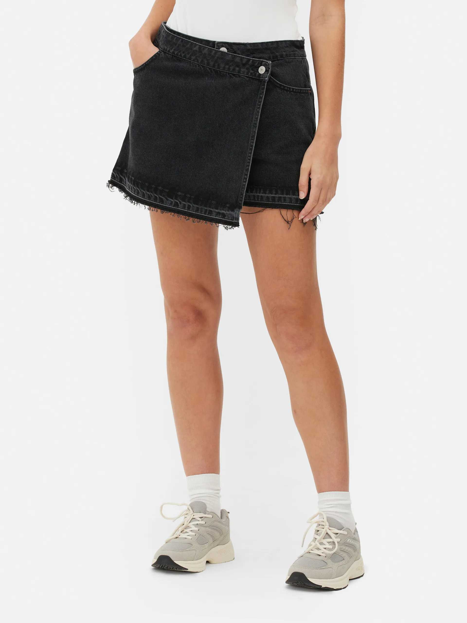 Jupe-short asymétrique en denim