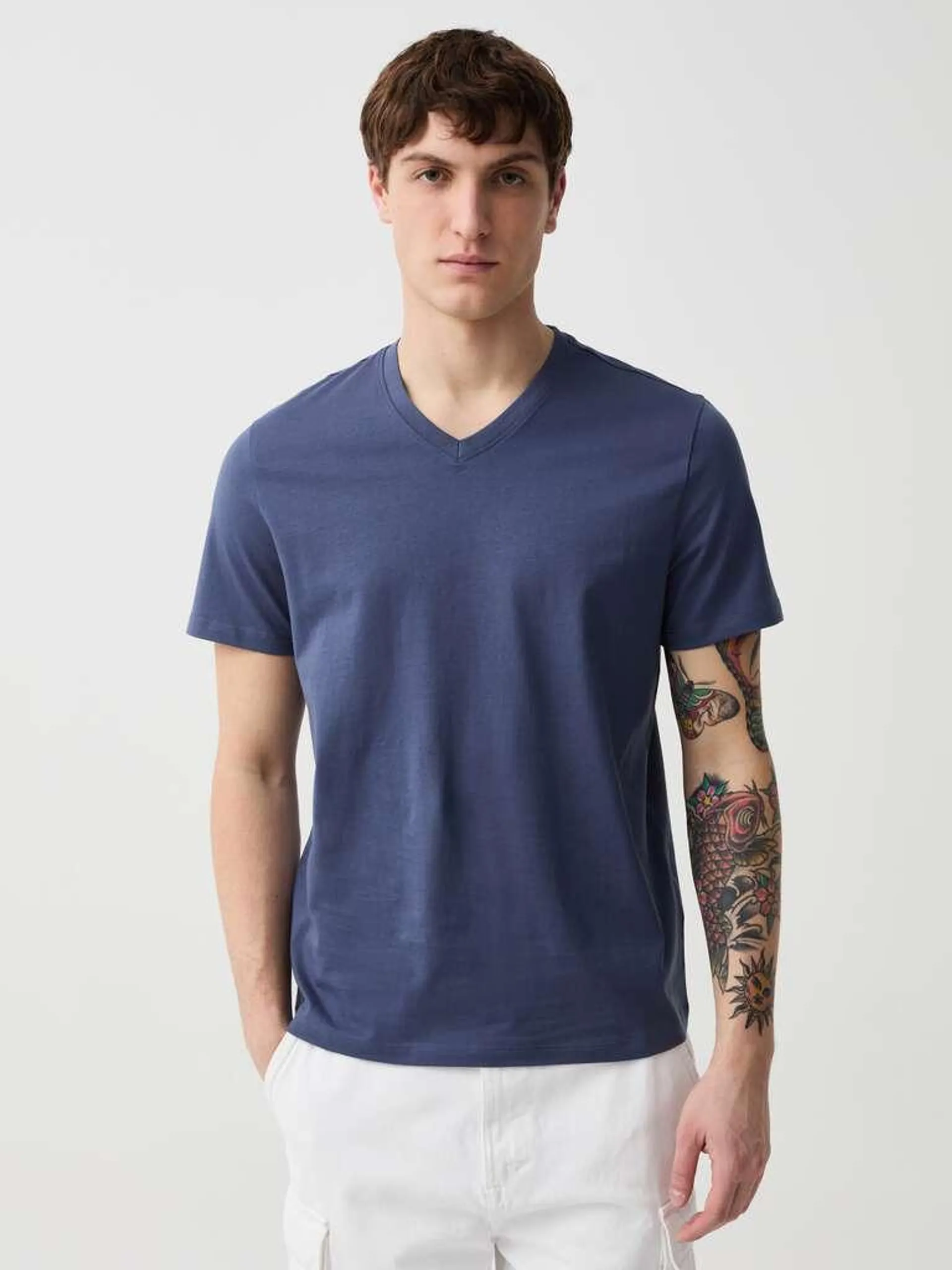 Organic cotton T-shirt with V neck Bleu indigo