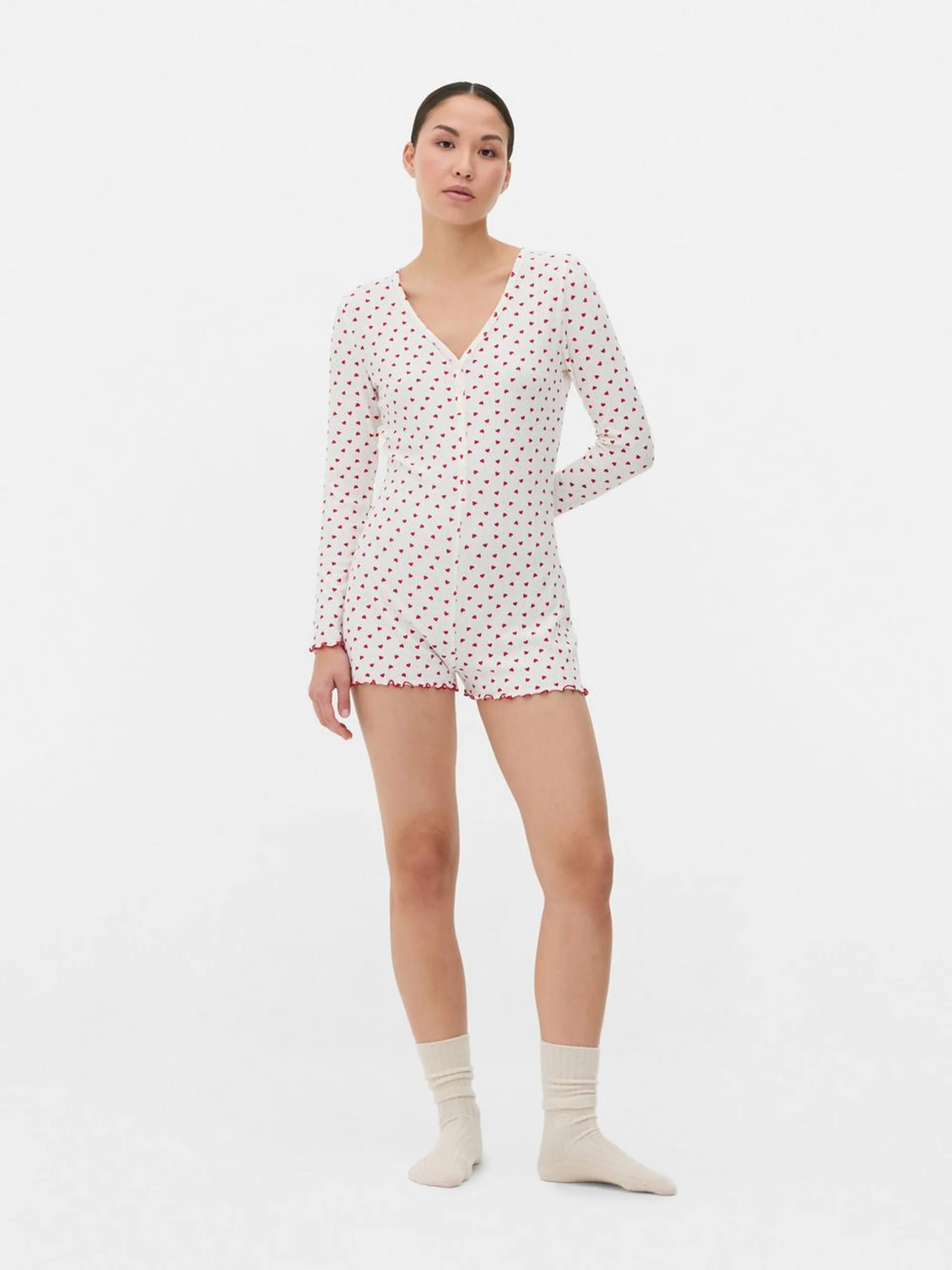 Combi-short de pyjama à motif cœurs