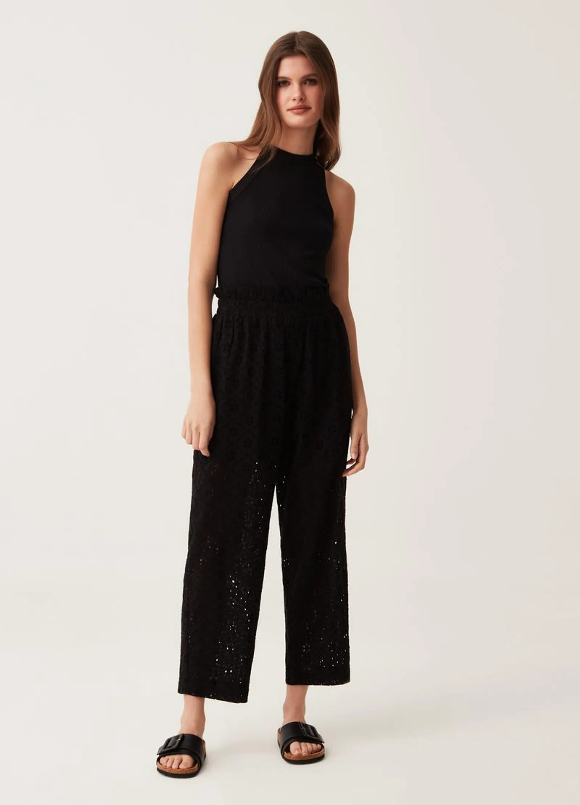 Cropped trousers in broderie anglaise lace