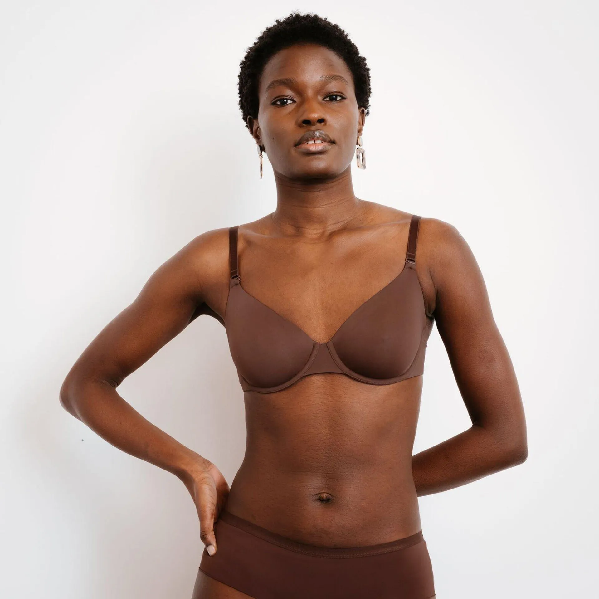 SOUTIEN-GORGE EMBOITANT MARRON