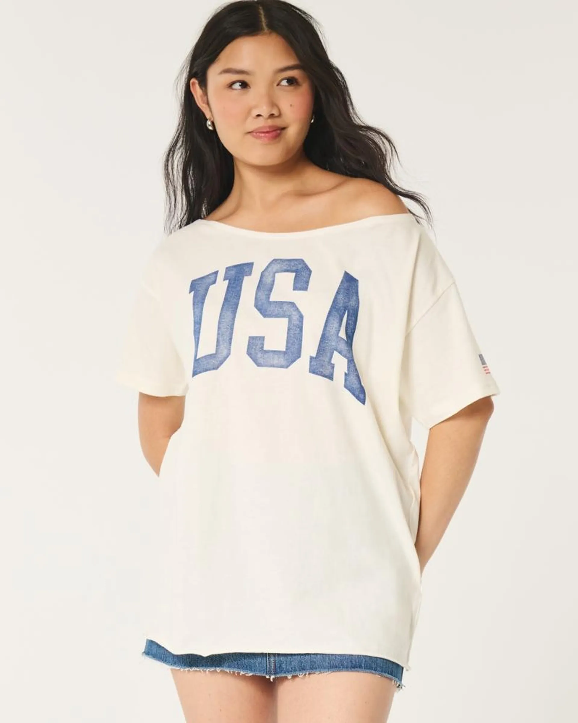 Oversized Off-the-Shoulder USA Graphic Tee