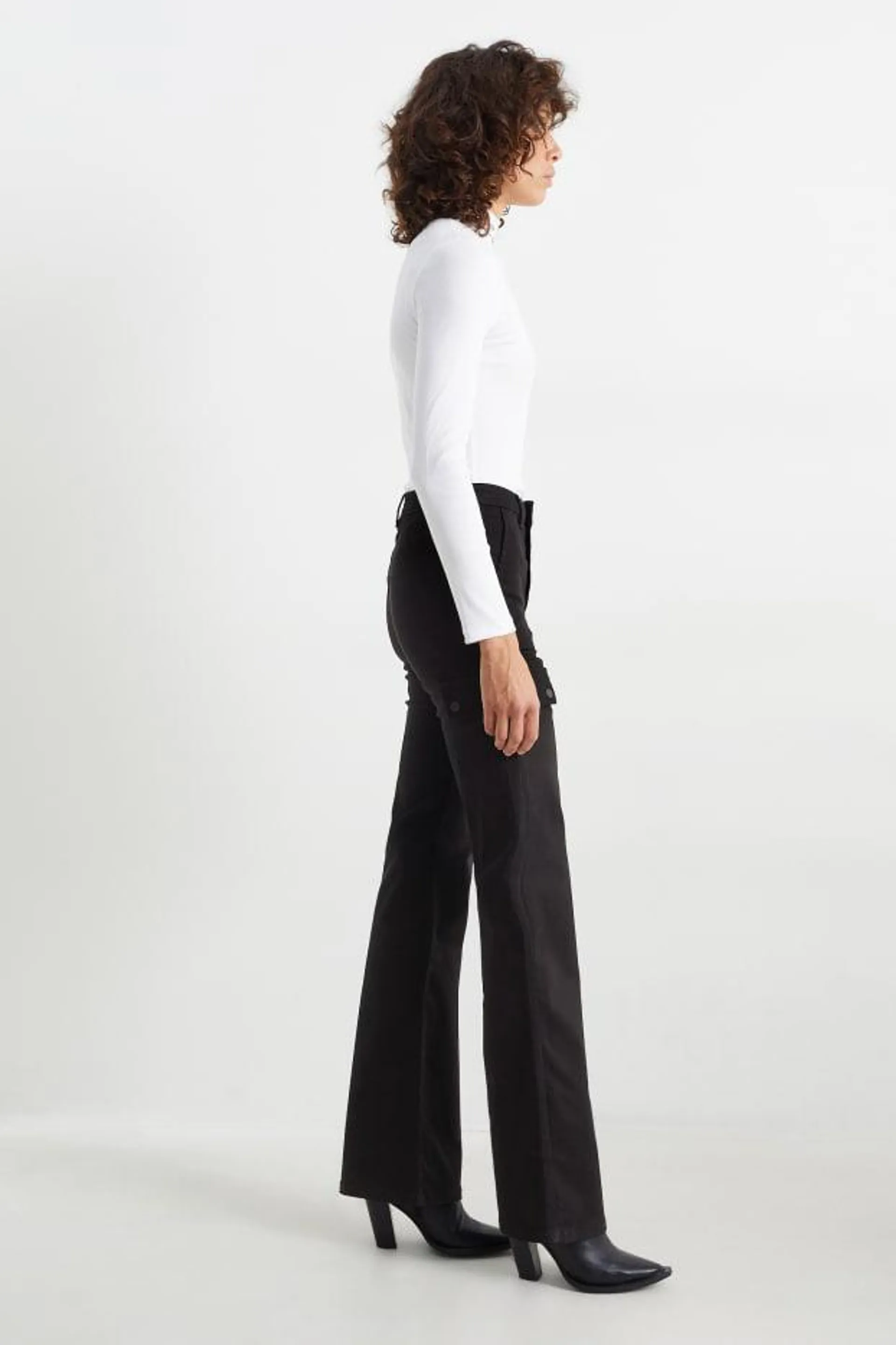 Cloth trousers - high waist - bootcut fit