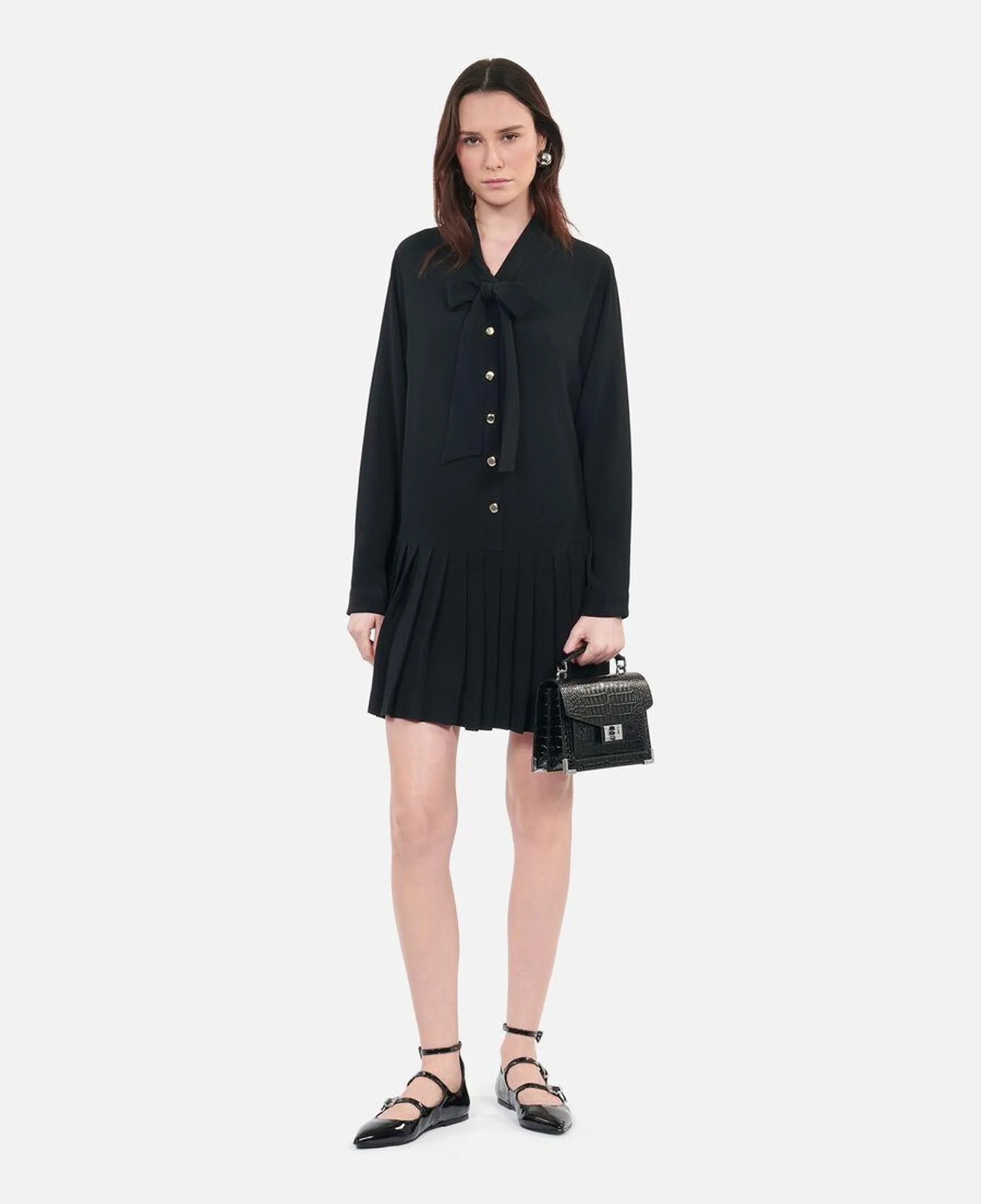 Robe courte plissée noire