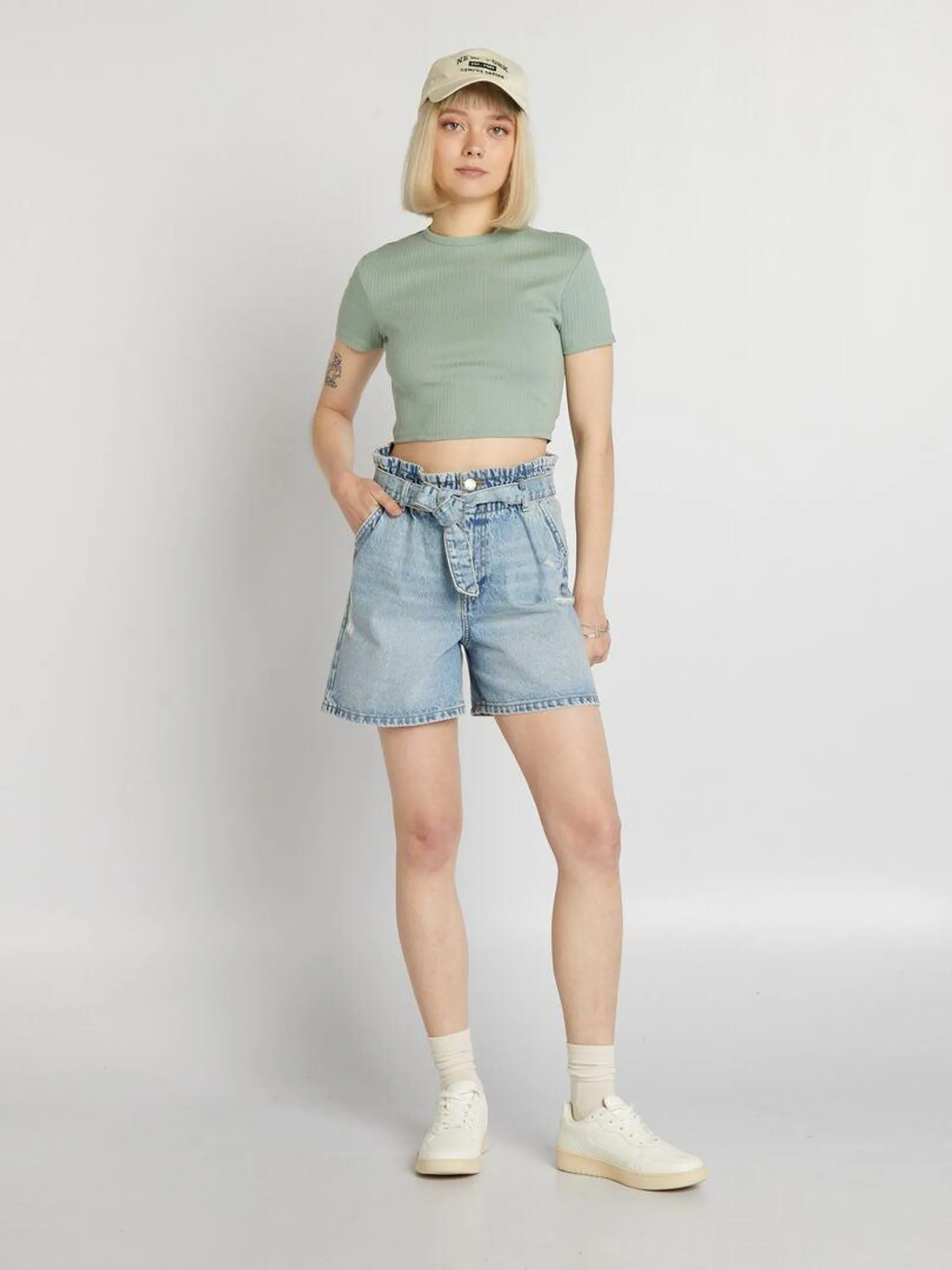 T-shirt cropped côtelé avec liens - Vert sauge