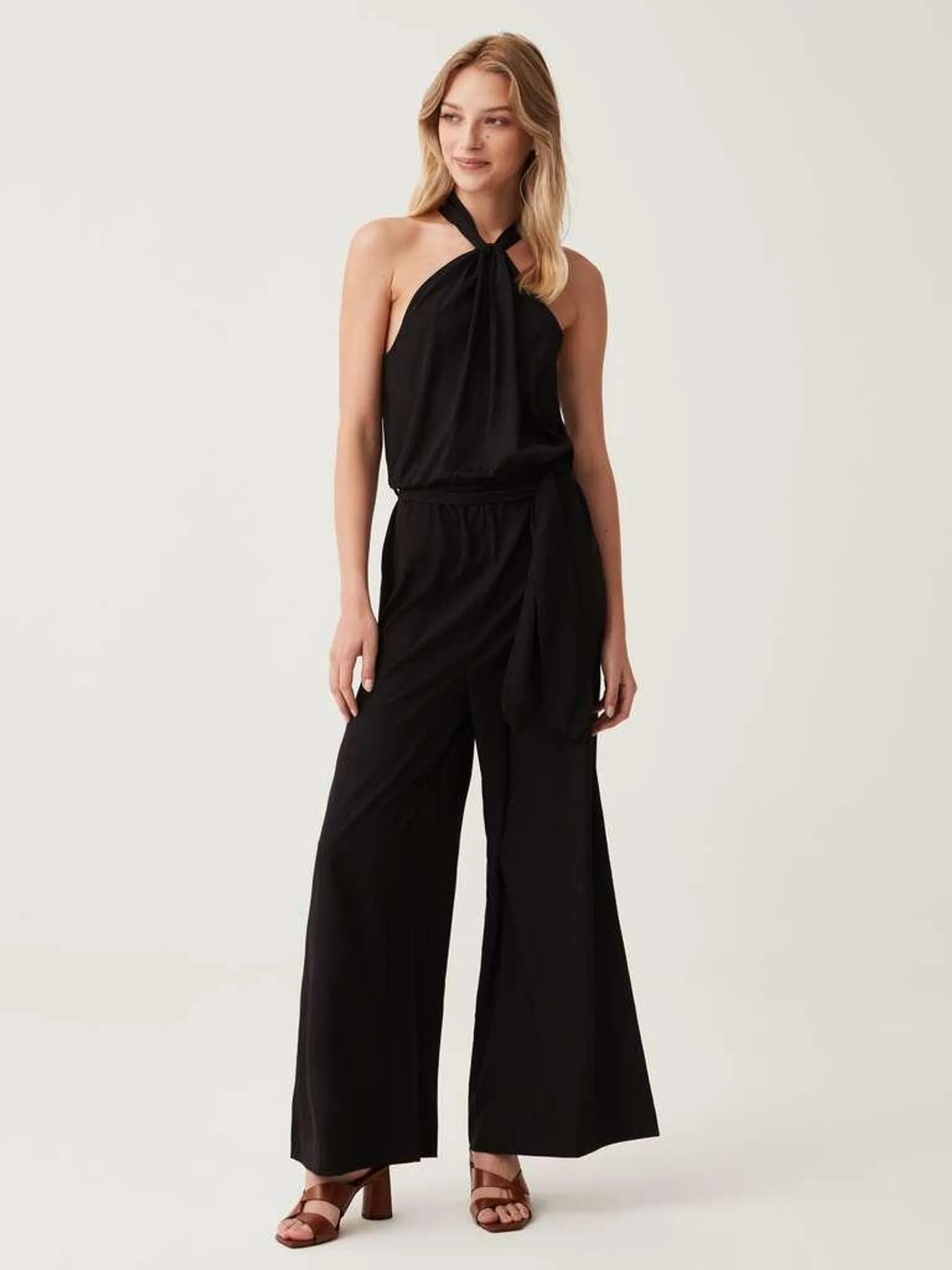 Satin jumpsuit with halterneck Noir