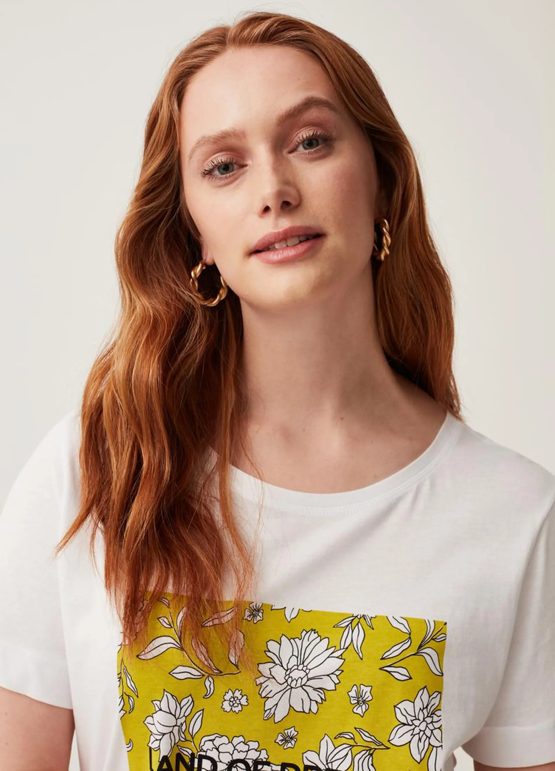 Curvy MYA T-shirt with floral print