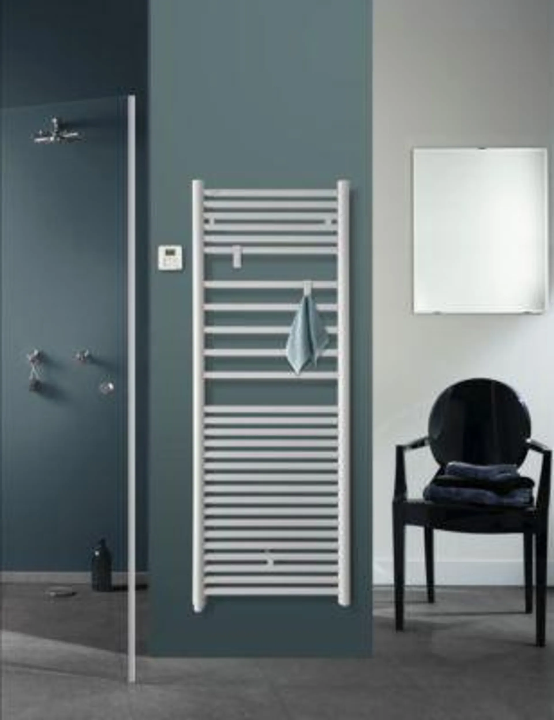 Radiateur sèche-serviettes à inertie fluide Angora 750 Watts RF Blanc ACOVA