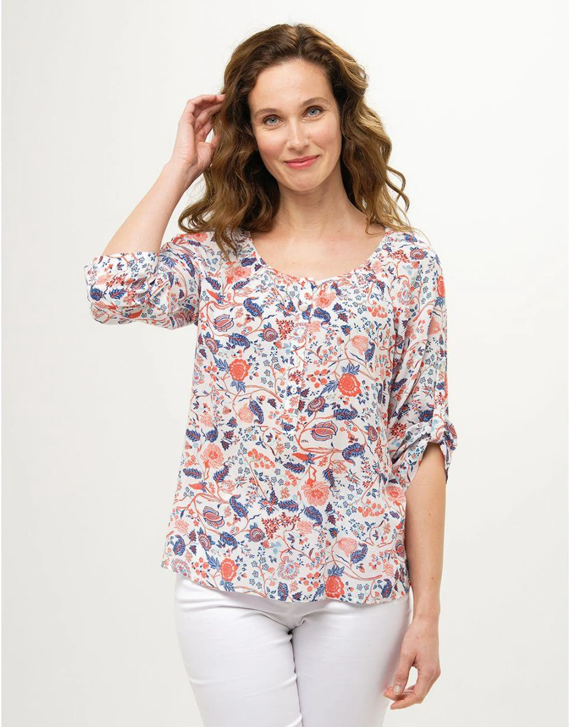 Blouse blanche fleurie