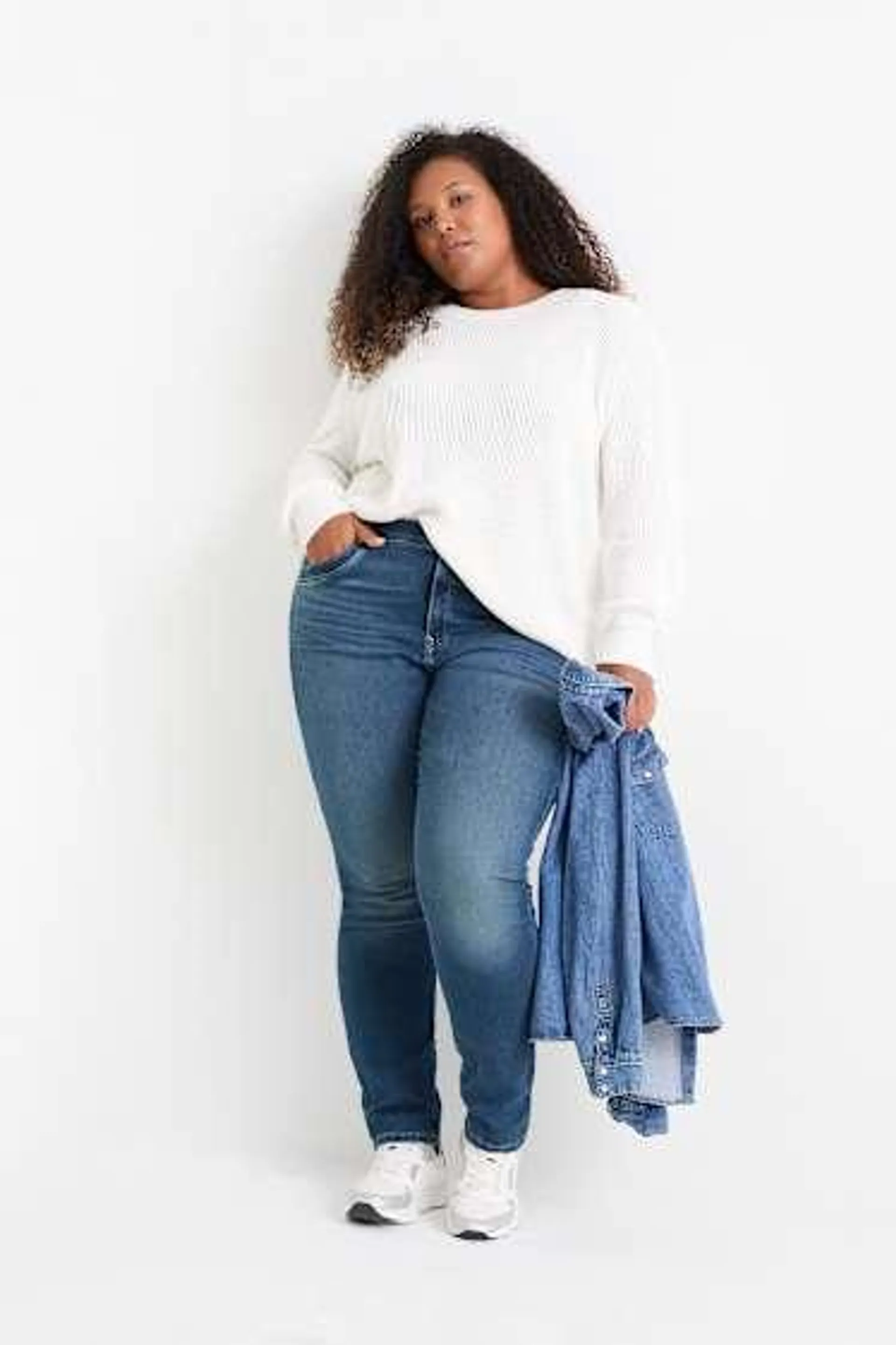 Slim jeans - mid-rise waist - jog denim