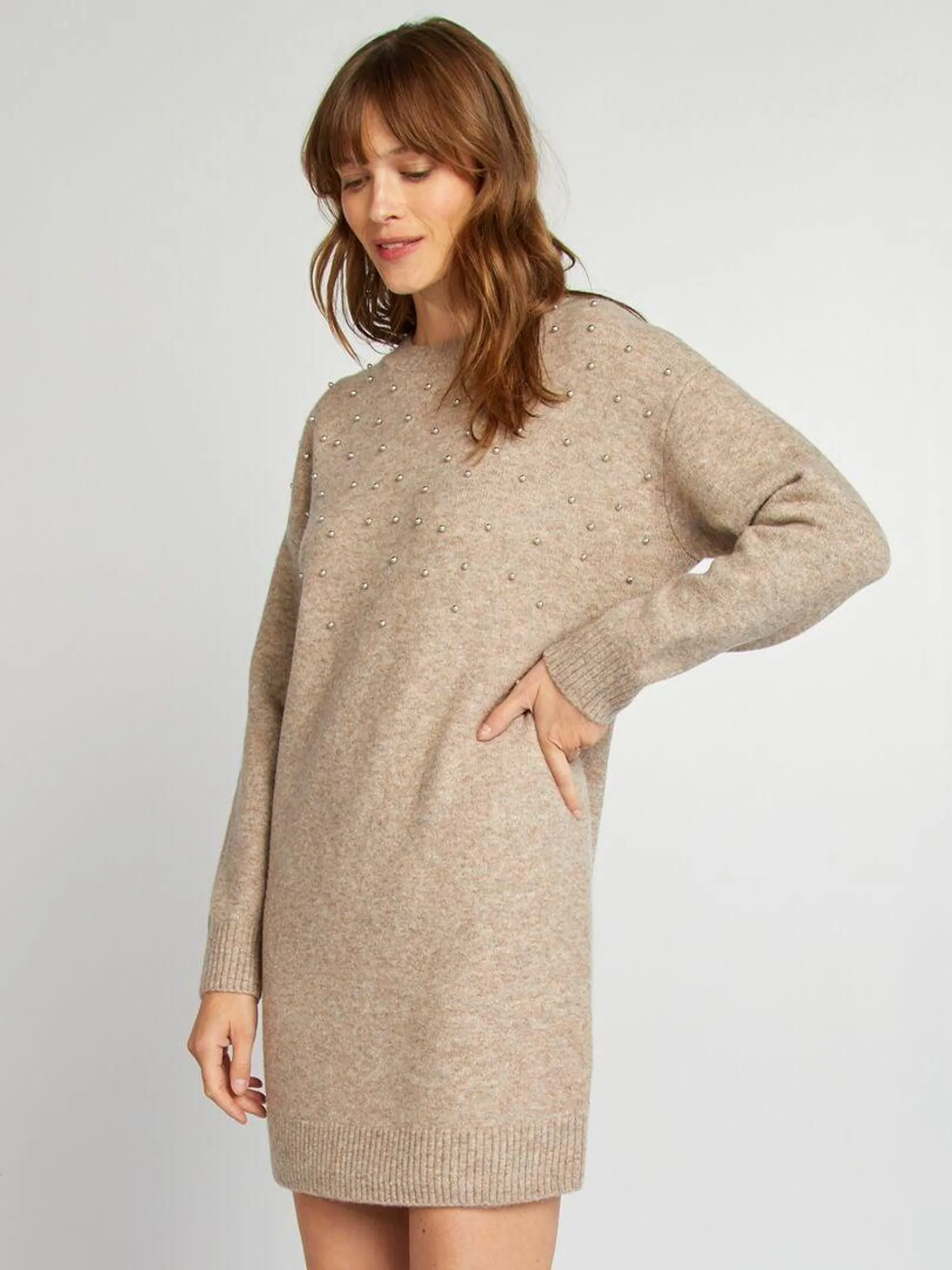 Robe pull en maille avec perles - Beige