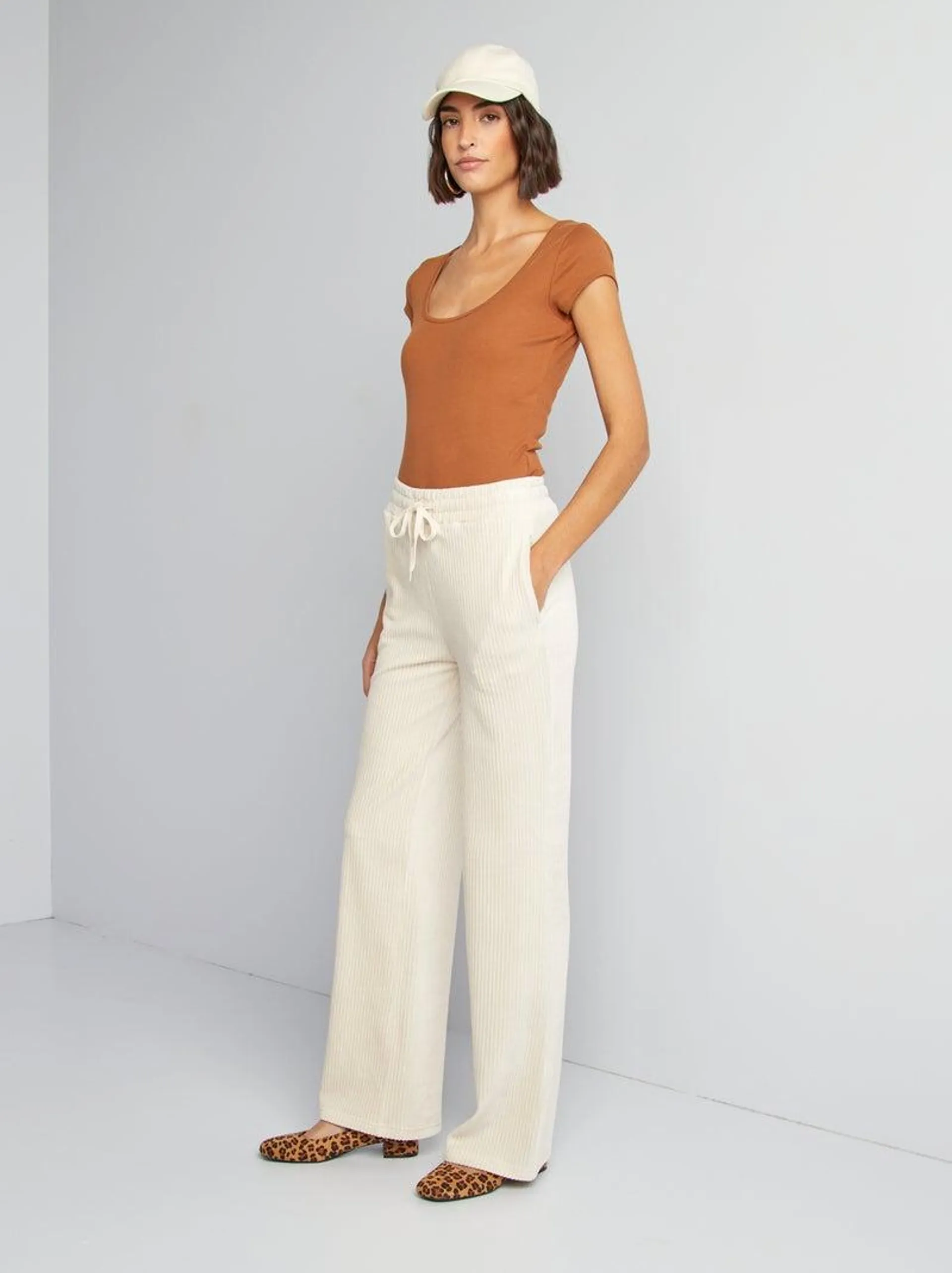 Pantalon jogging en velours côtelé - beige