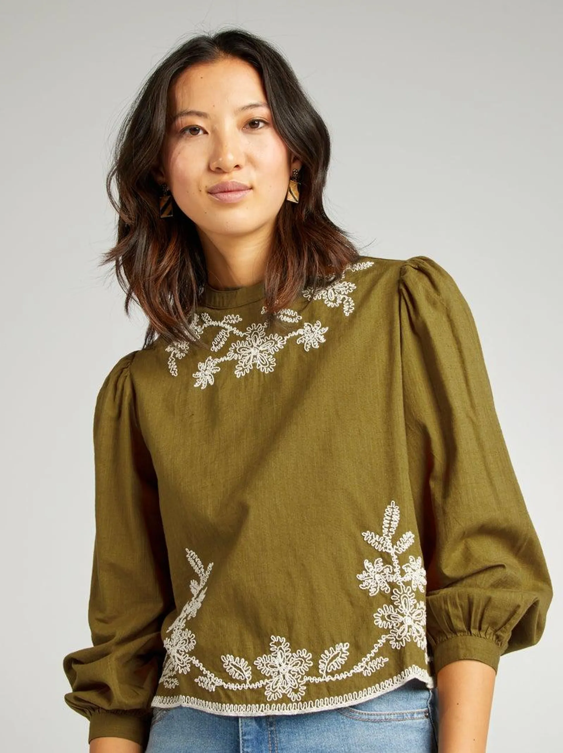 Blouse avec broderies - Kaki