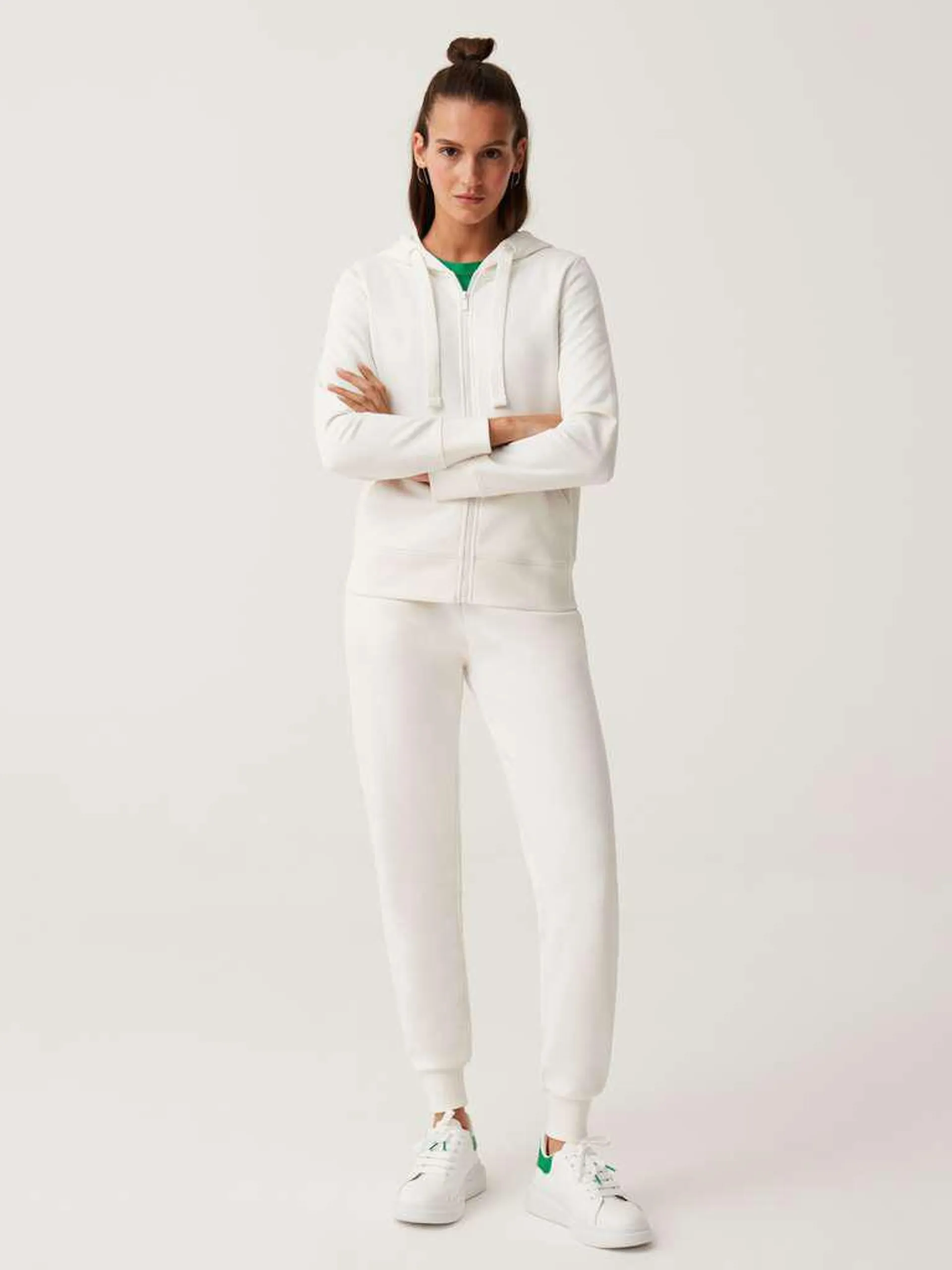 White Fitness joggers in fleece with drawstring