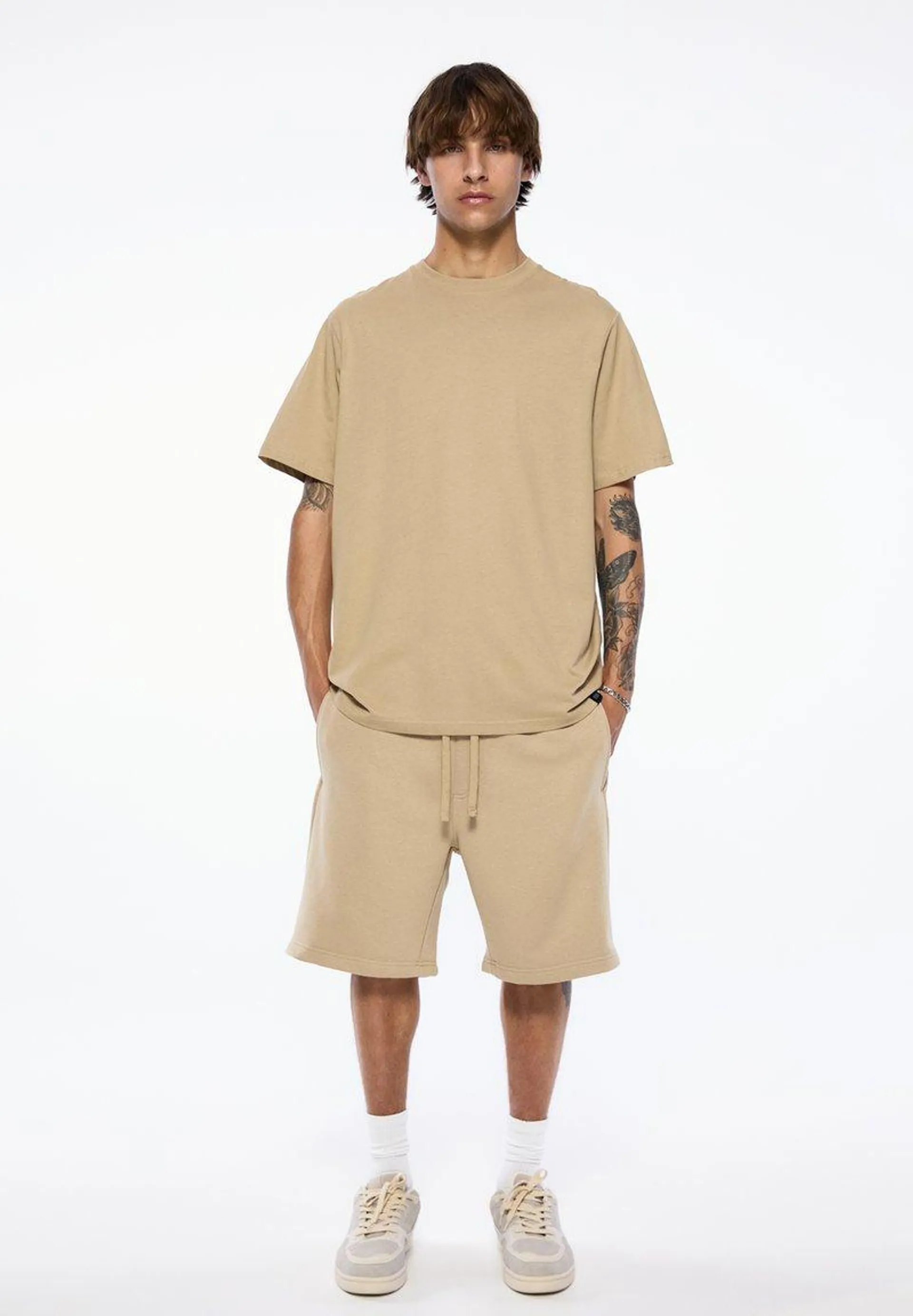 SET BERMUDA SHORTS AND T-SHIRT - Pantalon de survêtement