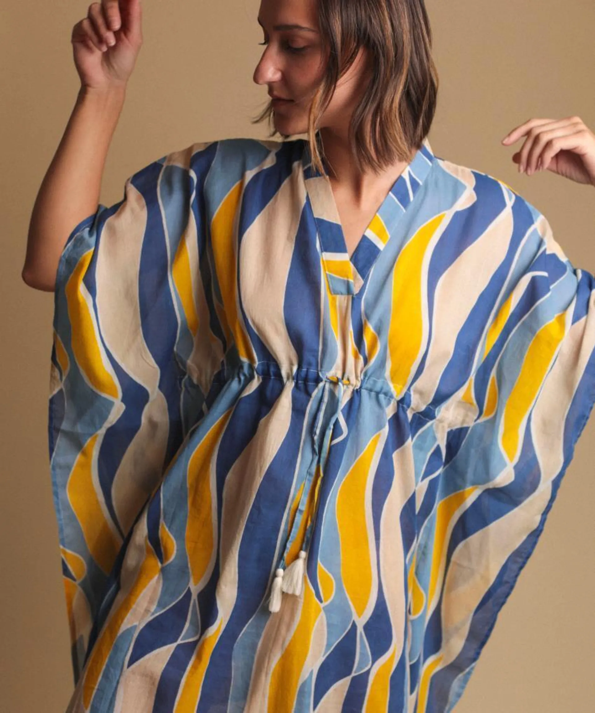 Kaftan Court Vagues