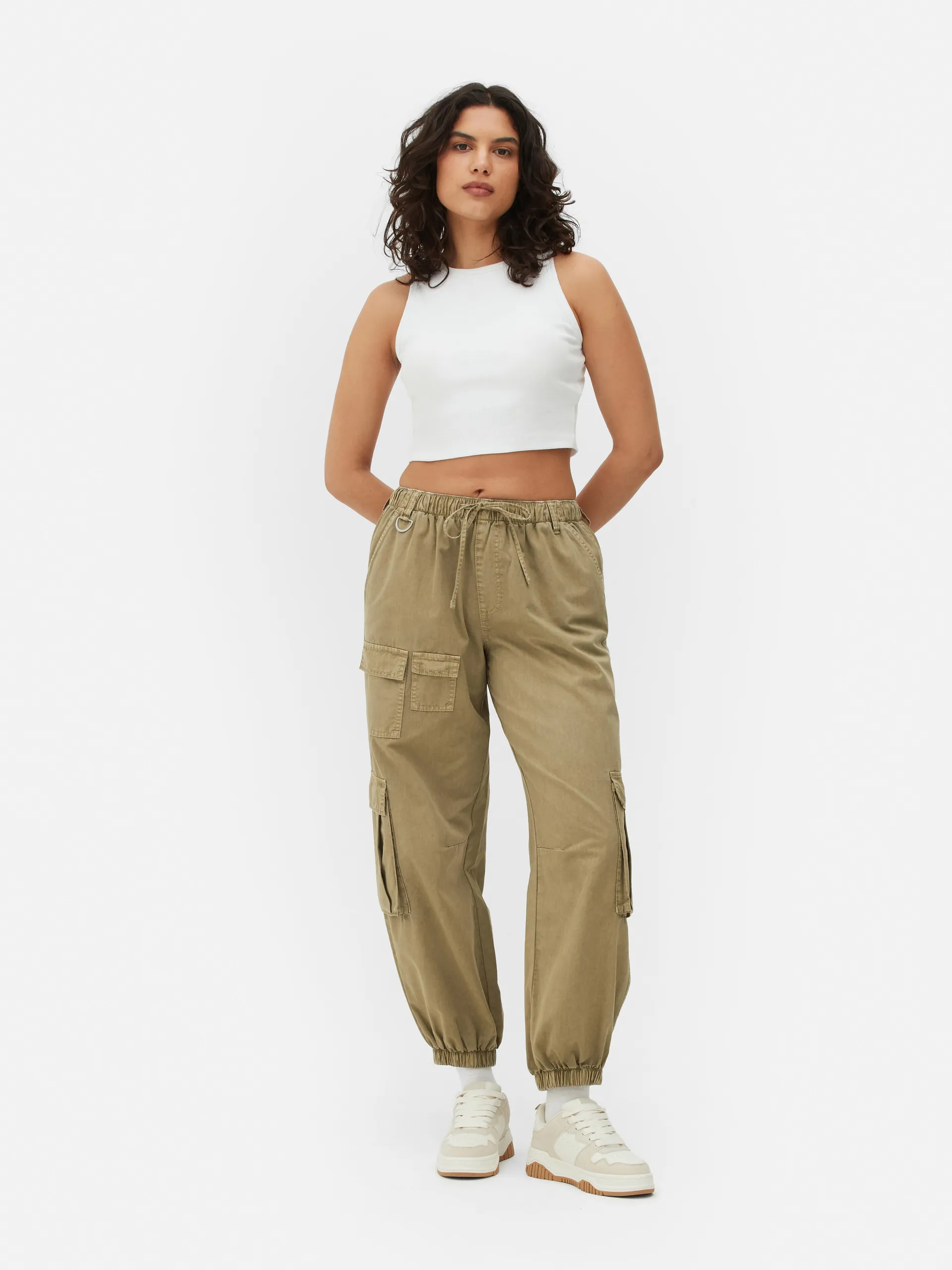 Pantalon cargo à coupe bouffante