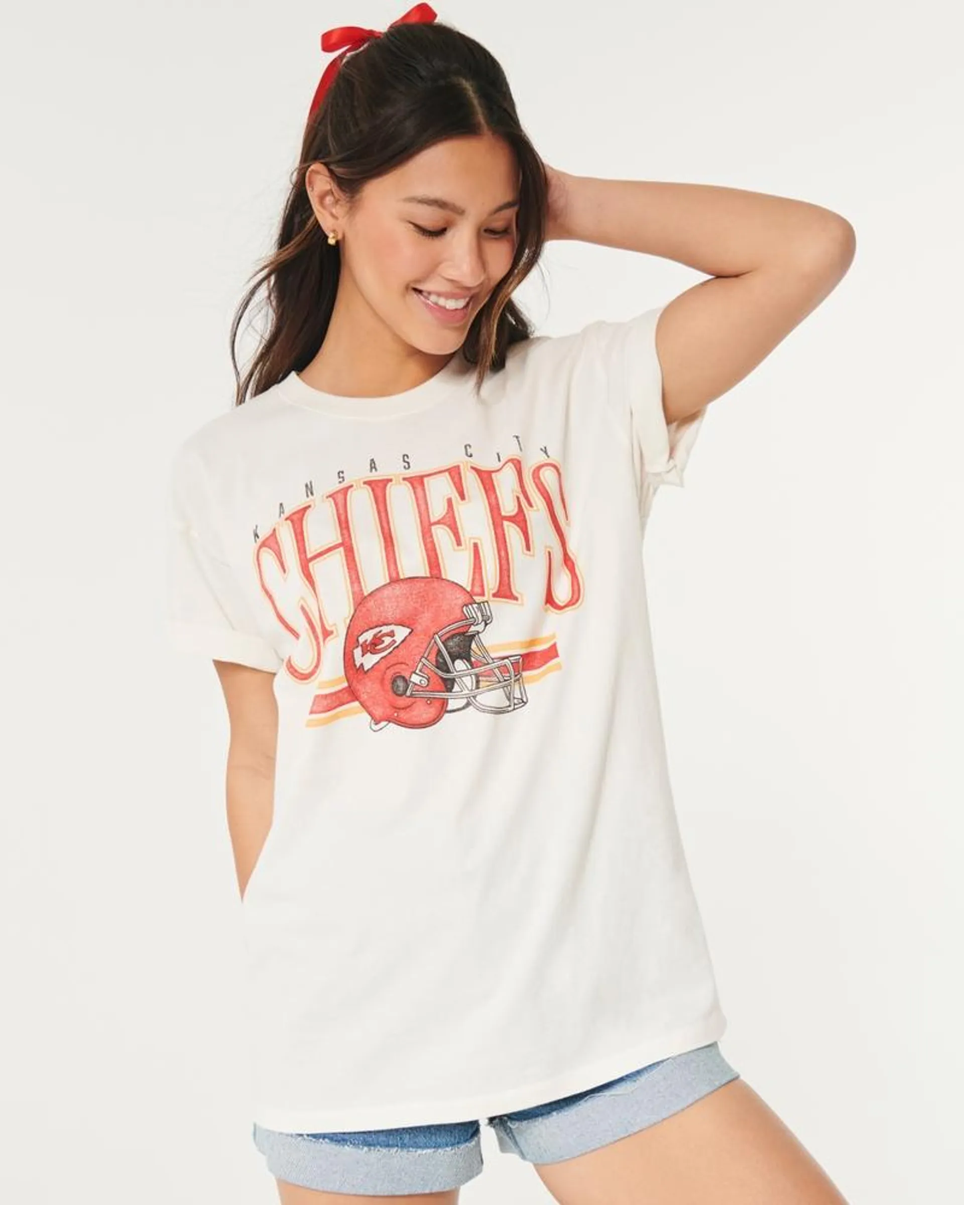 Oversized Kansas City Chiefs Graphic Tee